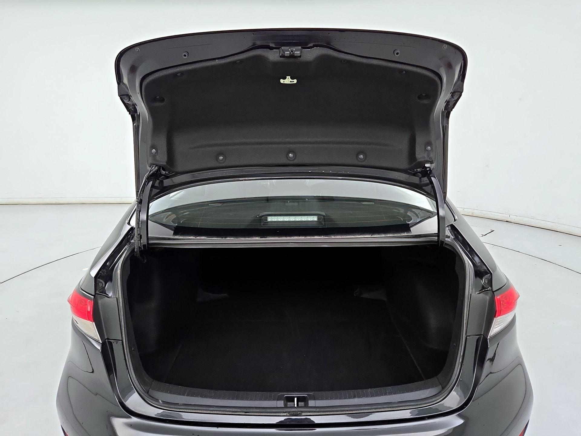 Thumbnail: 2025 Toyota Corolla - 20