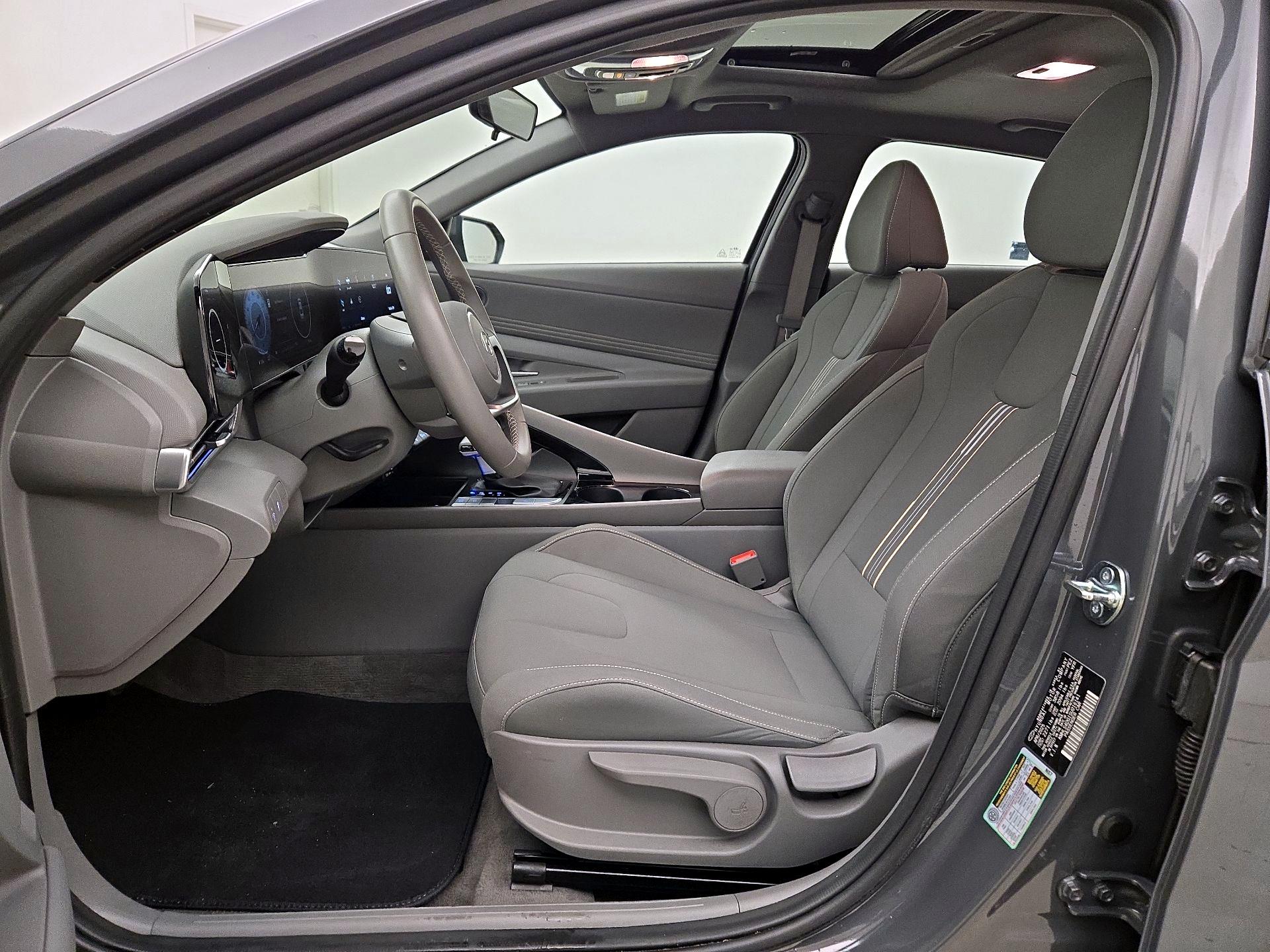Thumbnail: 2025 Hyundai Elantra - 11