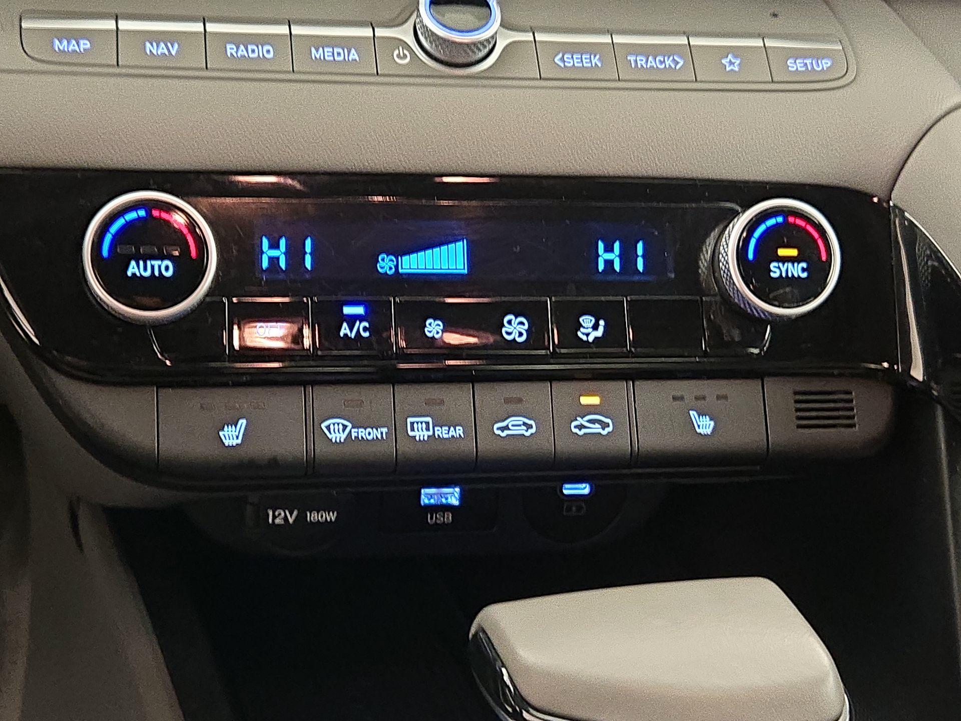 Thumbnail: 2025 Hyundai Elantra - 17
