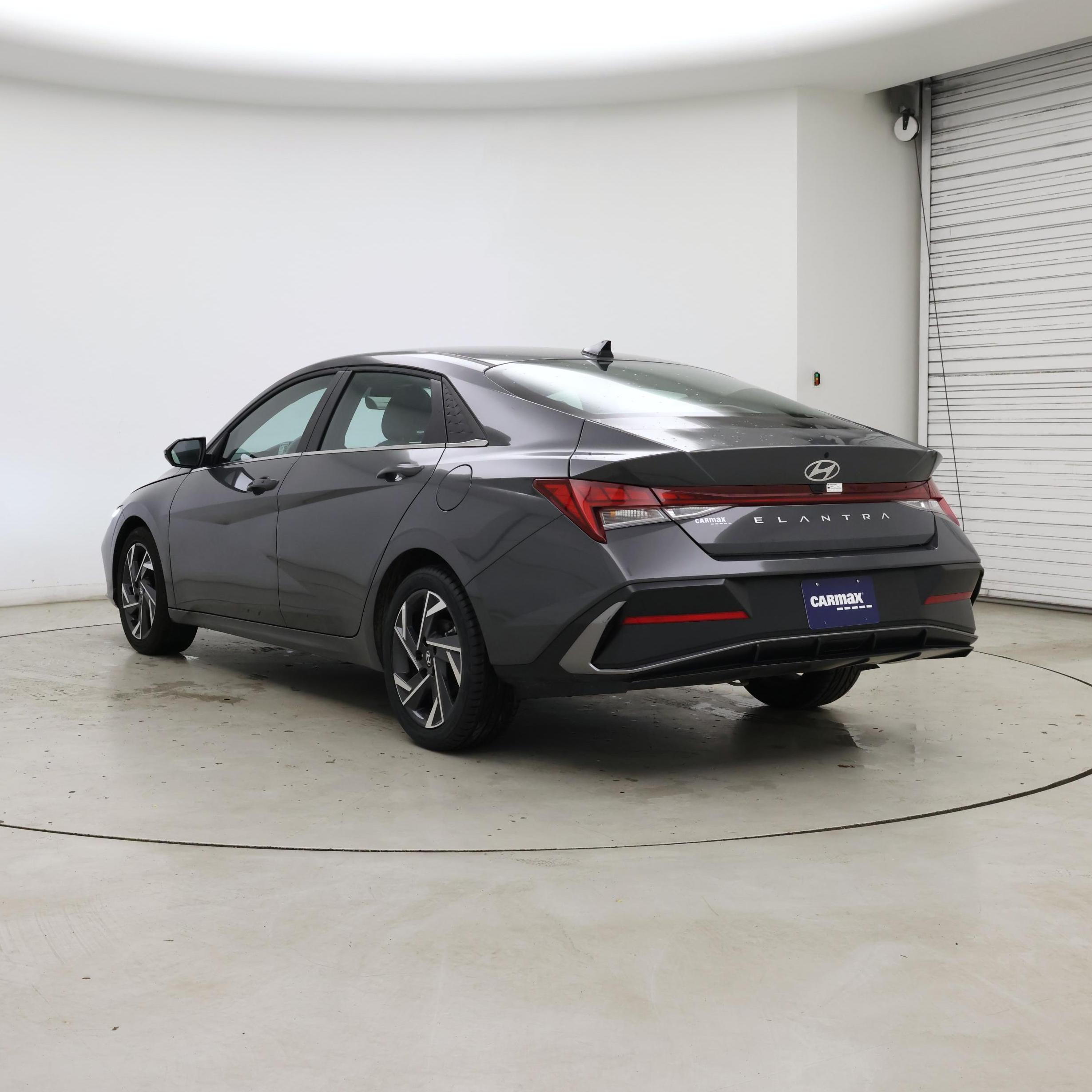 Thumbnail: 2025 Hyundai Elantra - 2