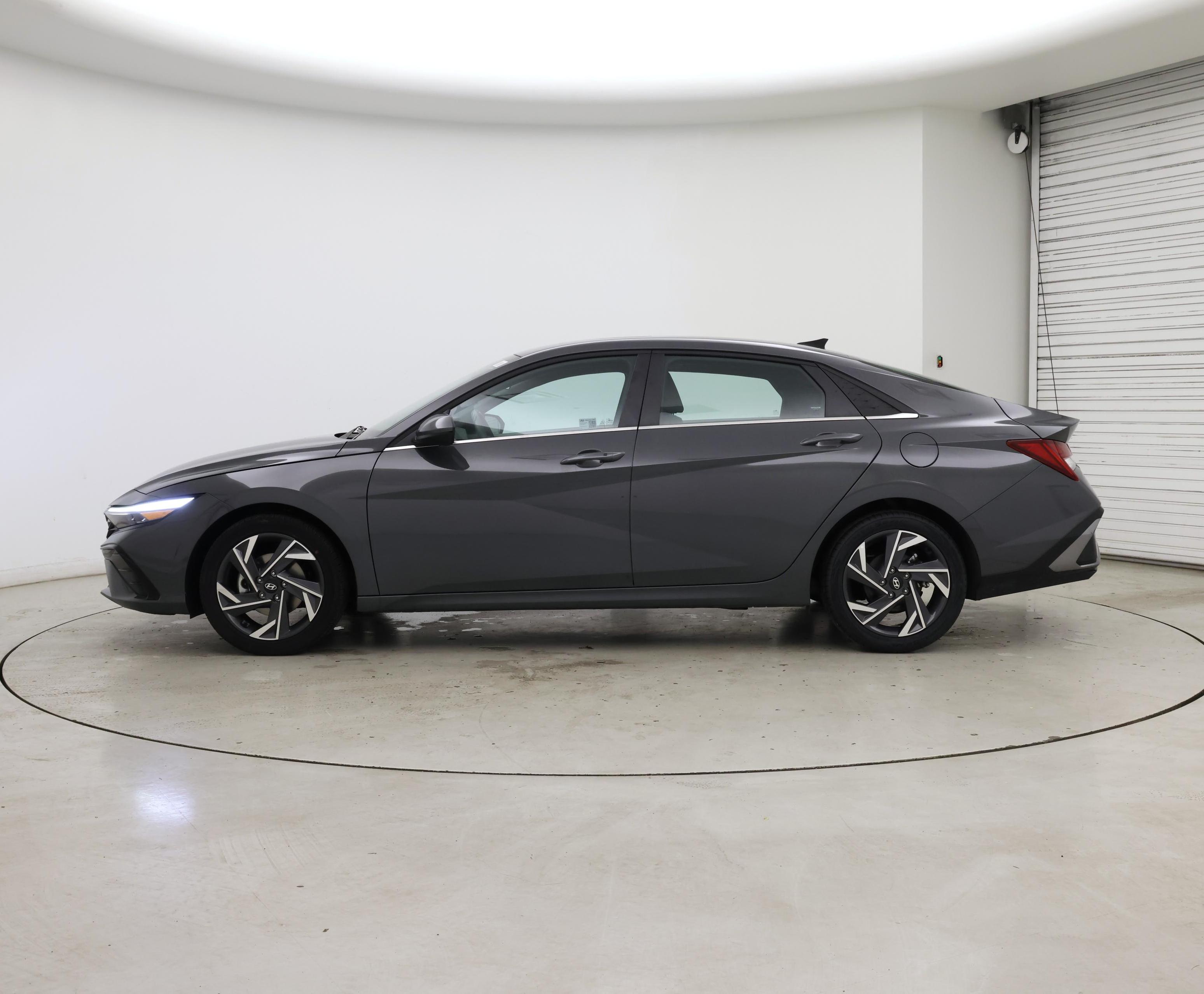 Thumbnail: 2025 Hyundai Elantra - 3