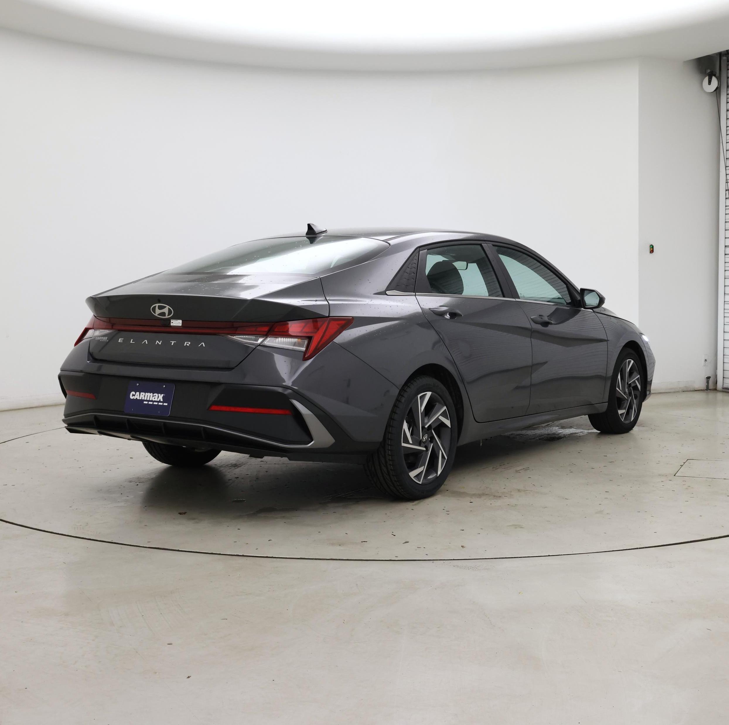 Thumbnail: 2025 Hyundai Elantra - 8