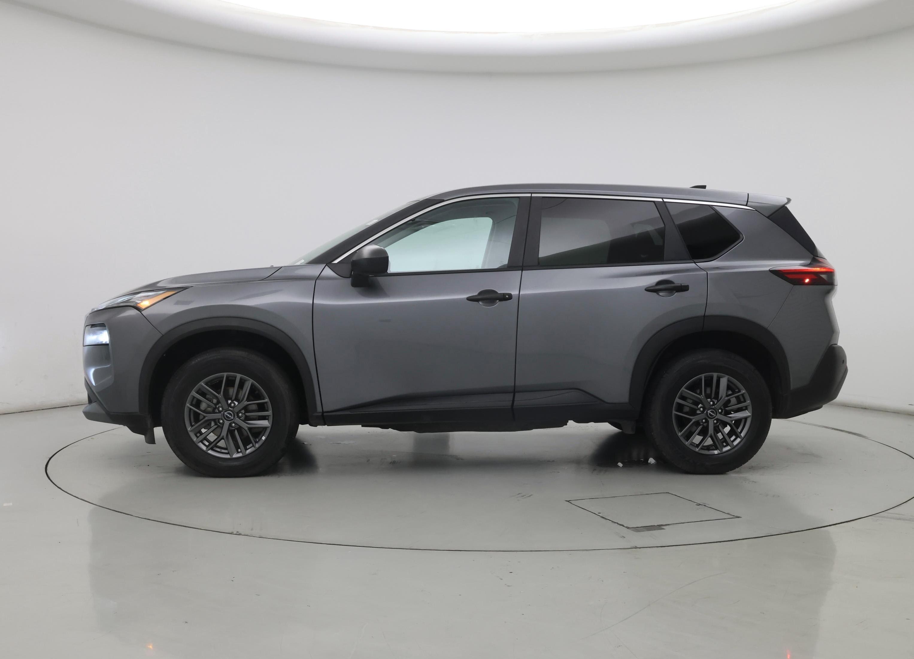 Thumbnail: 2023 Nissan Rogue - 3