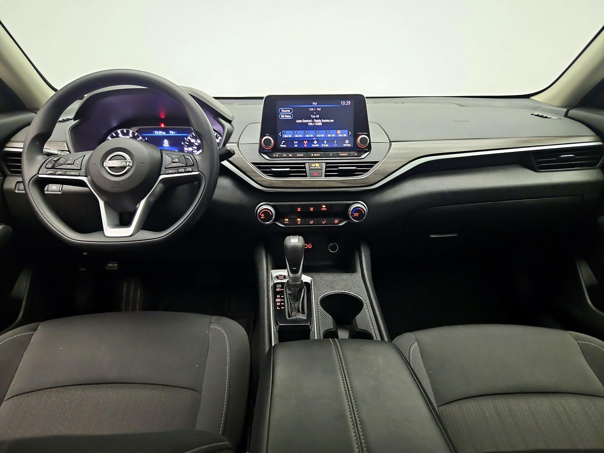 Thumbnail: 2025 Nissan Altima - 9