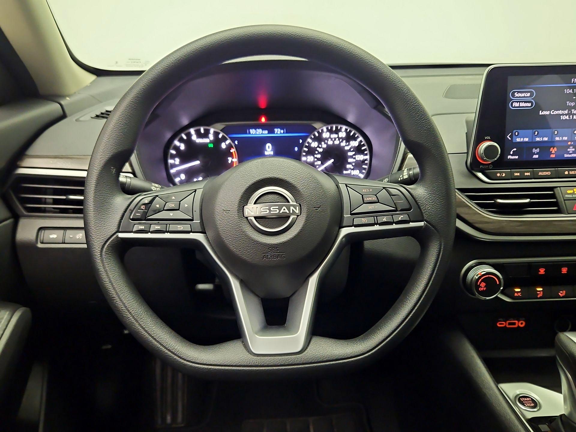 Thumbnail: 2025 Nissan Altima - 10