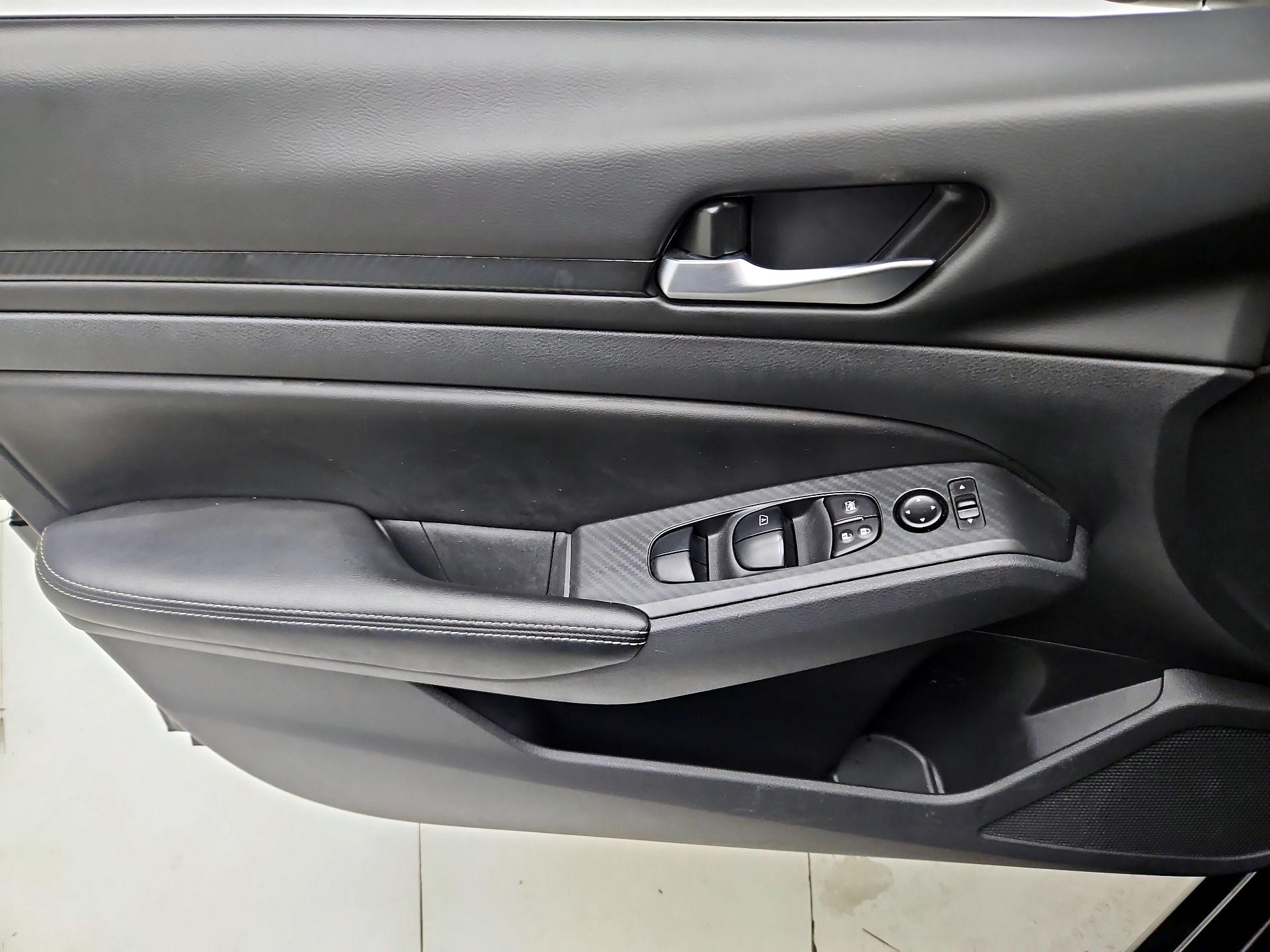 Thumbnail: 2025 Nissan Altima - 12