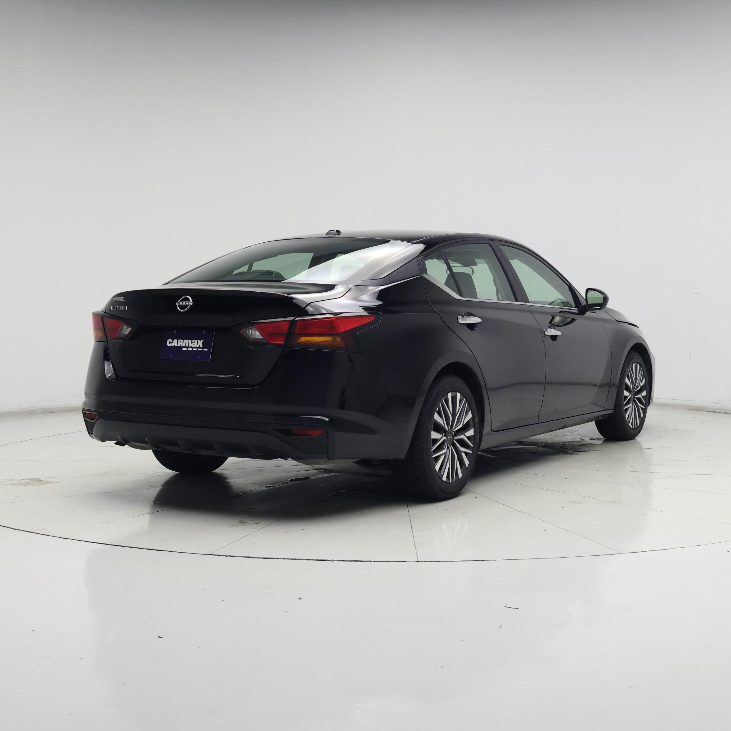 Thumbnail: 2025 Nissan Altima - 8