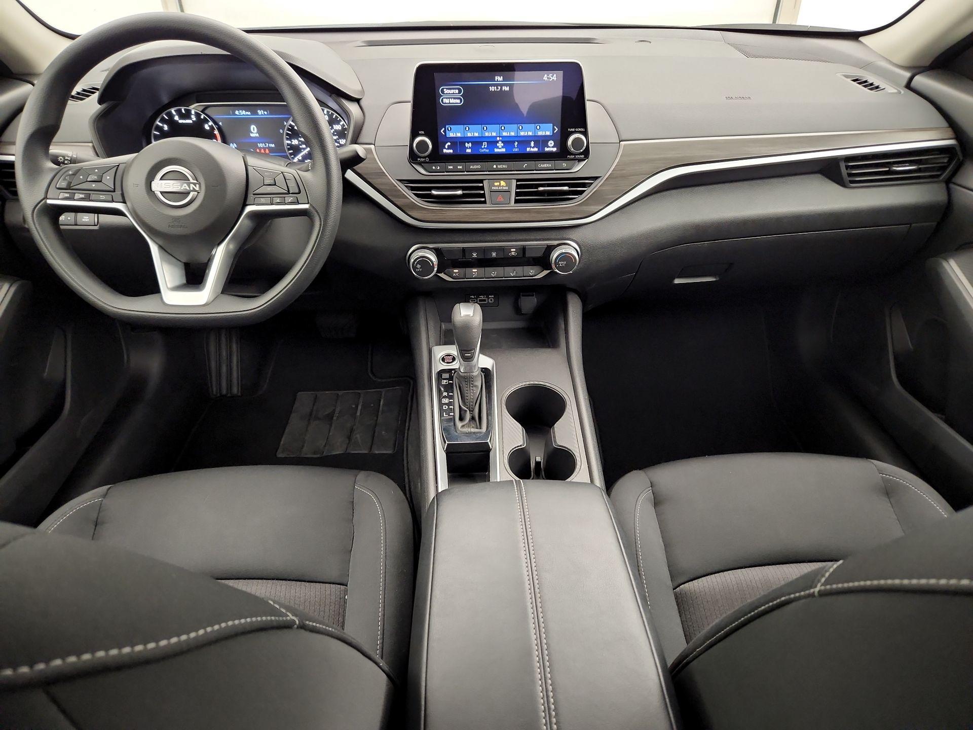 Thumbnail: 2025 Nissan Altima - 9