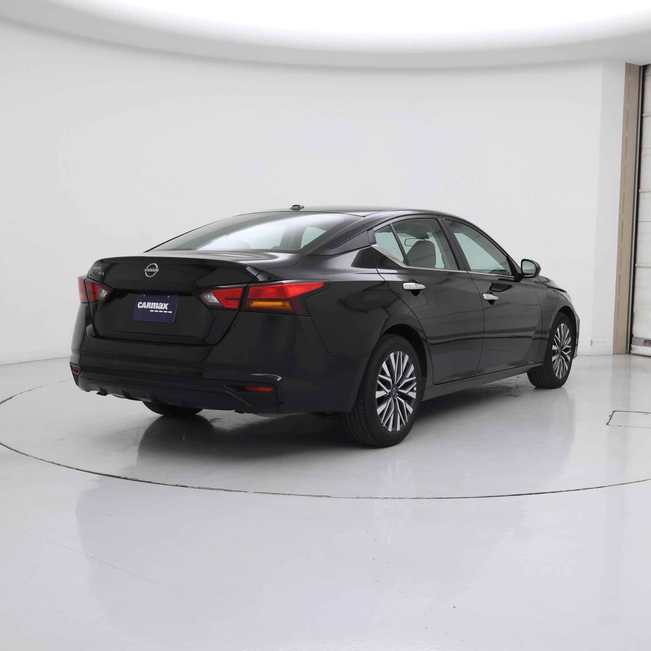 Thumbnail: 2025 Nissan Altima - 8
