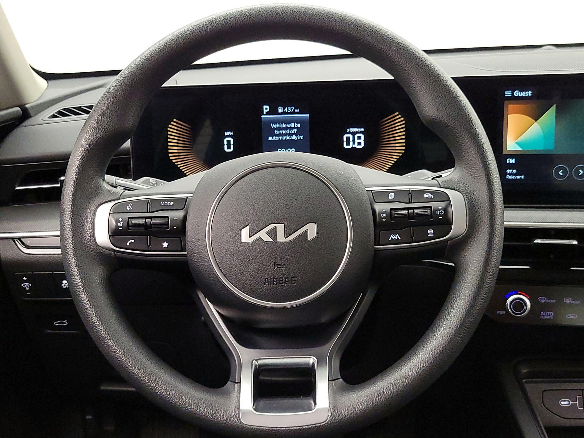 Thumbnail: 2025 Kia K5 - 10