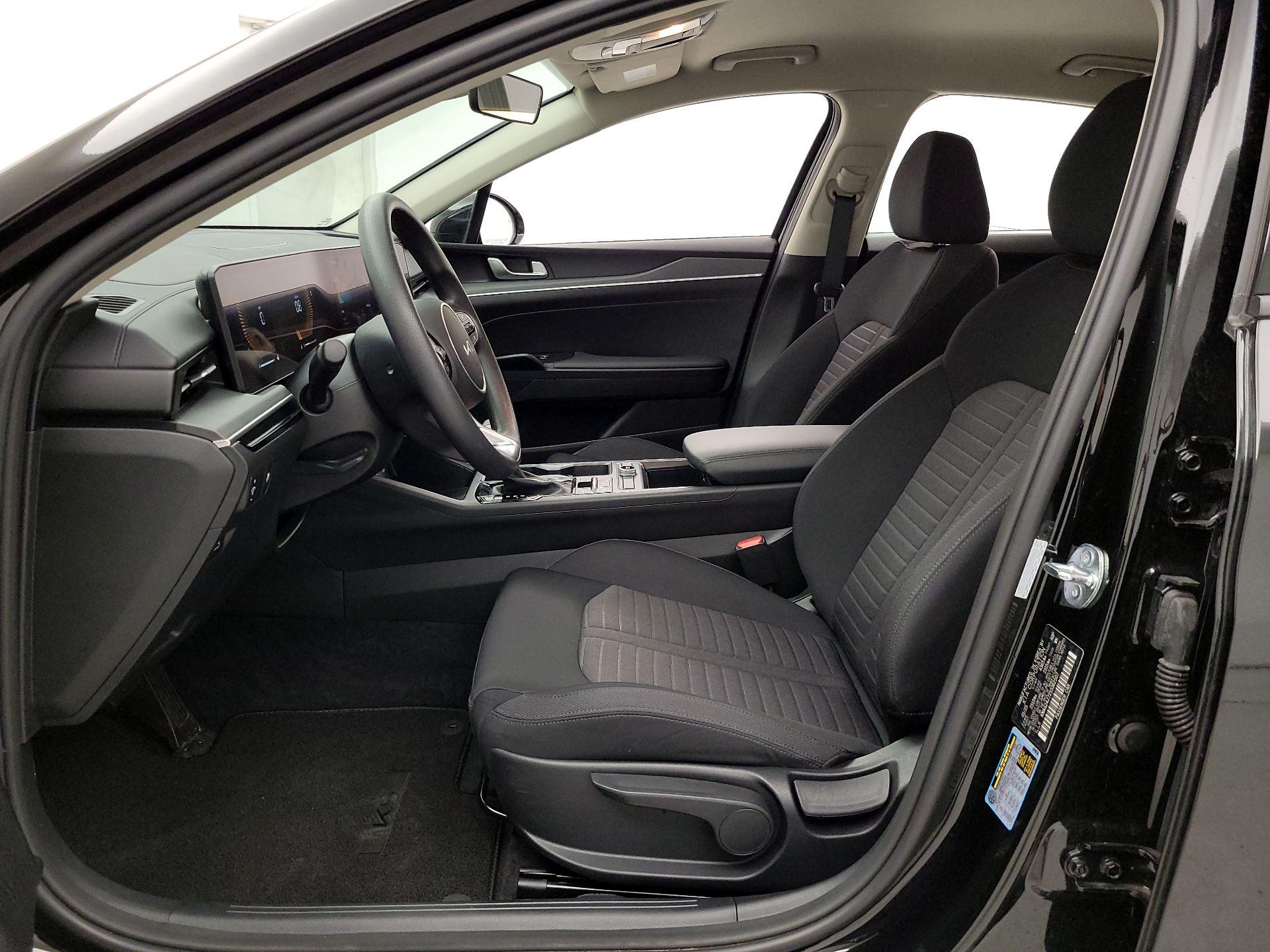 Thumbnail: 2025 Kia K5 - 11