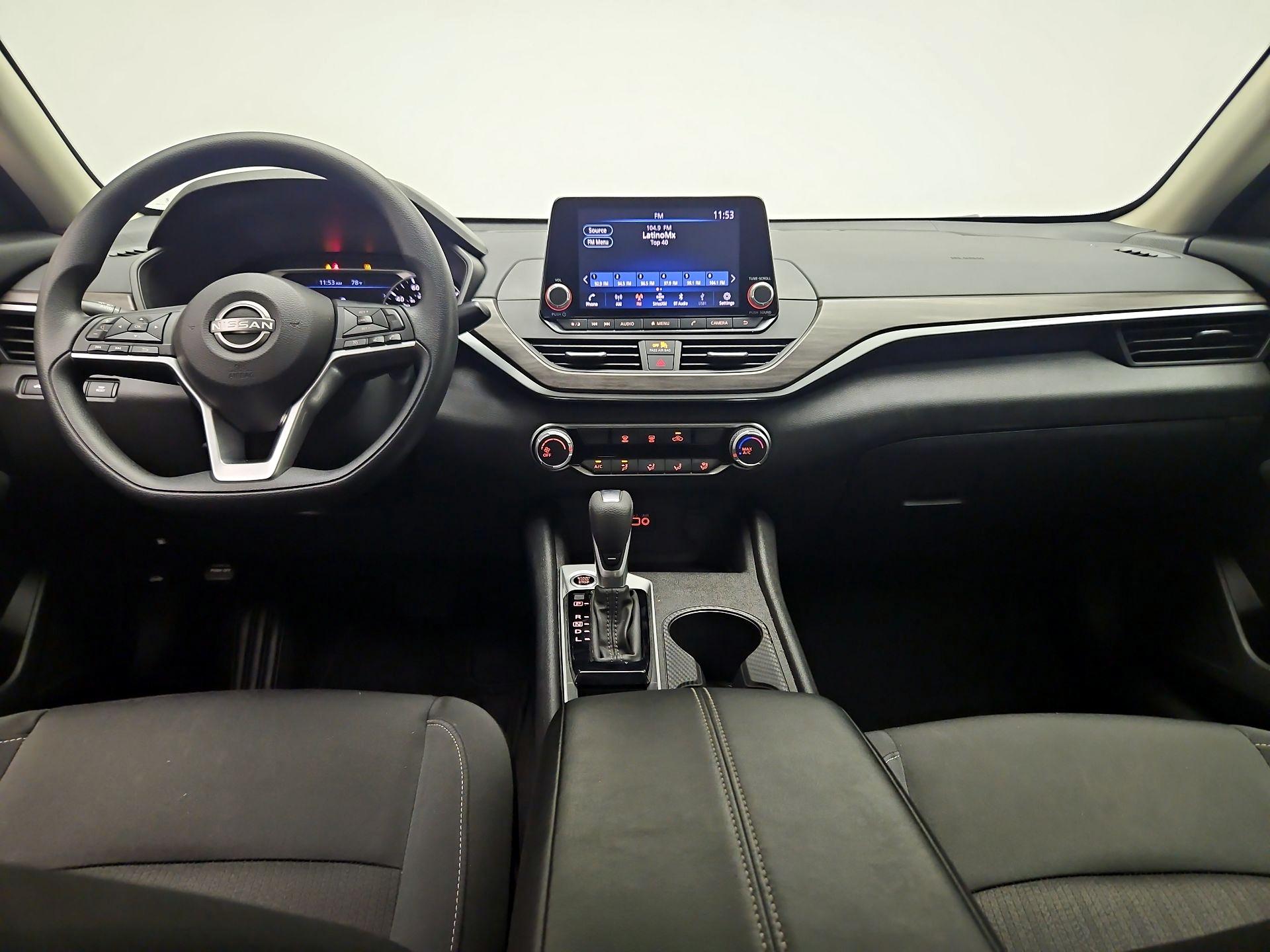 Thumbnail: 2025 Nissan Altima - 9