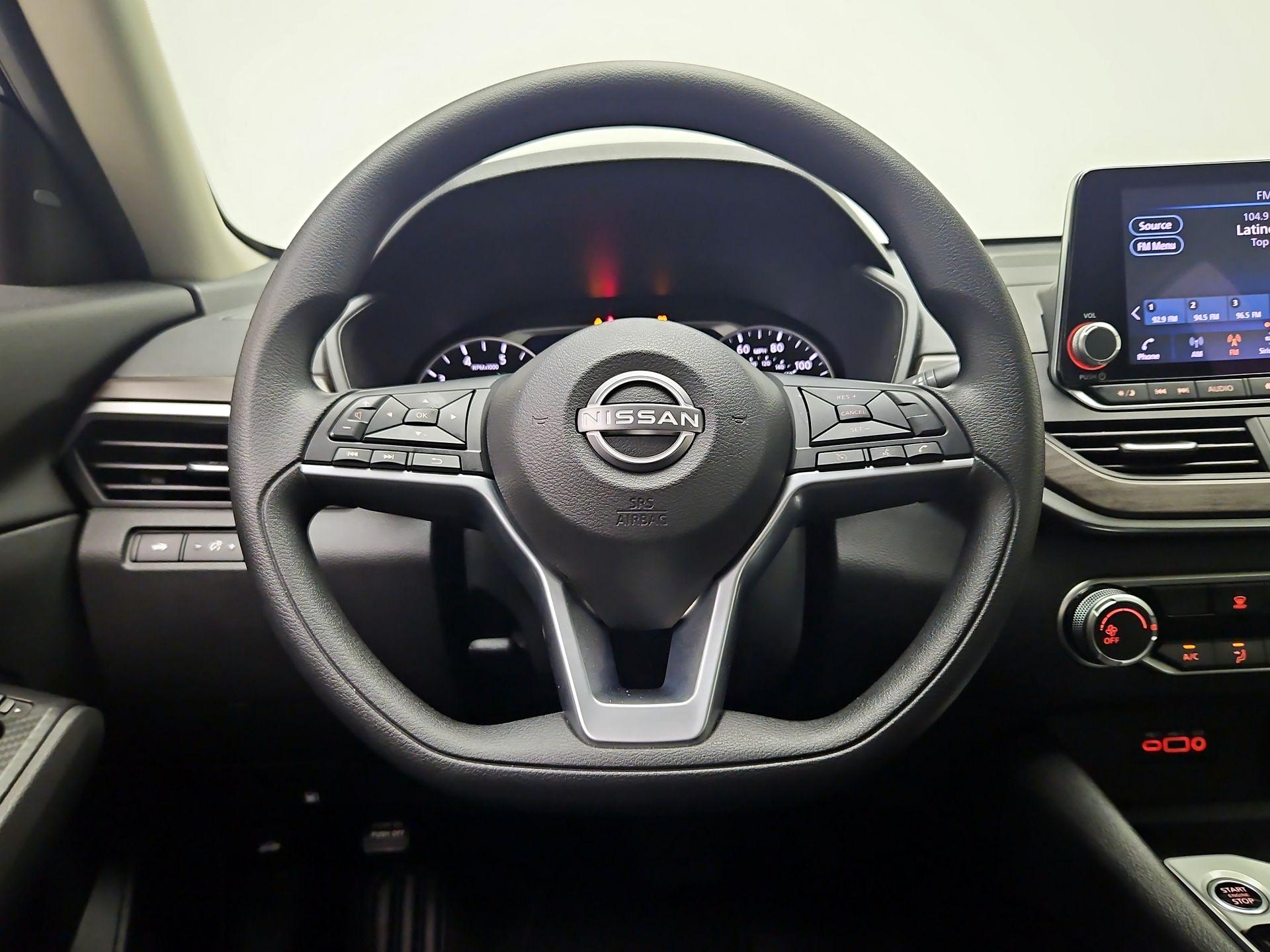 Thumbnail: 2025 Nissan Altima - 10