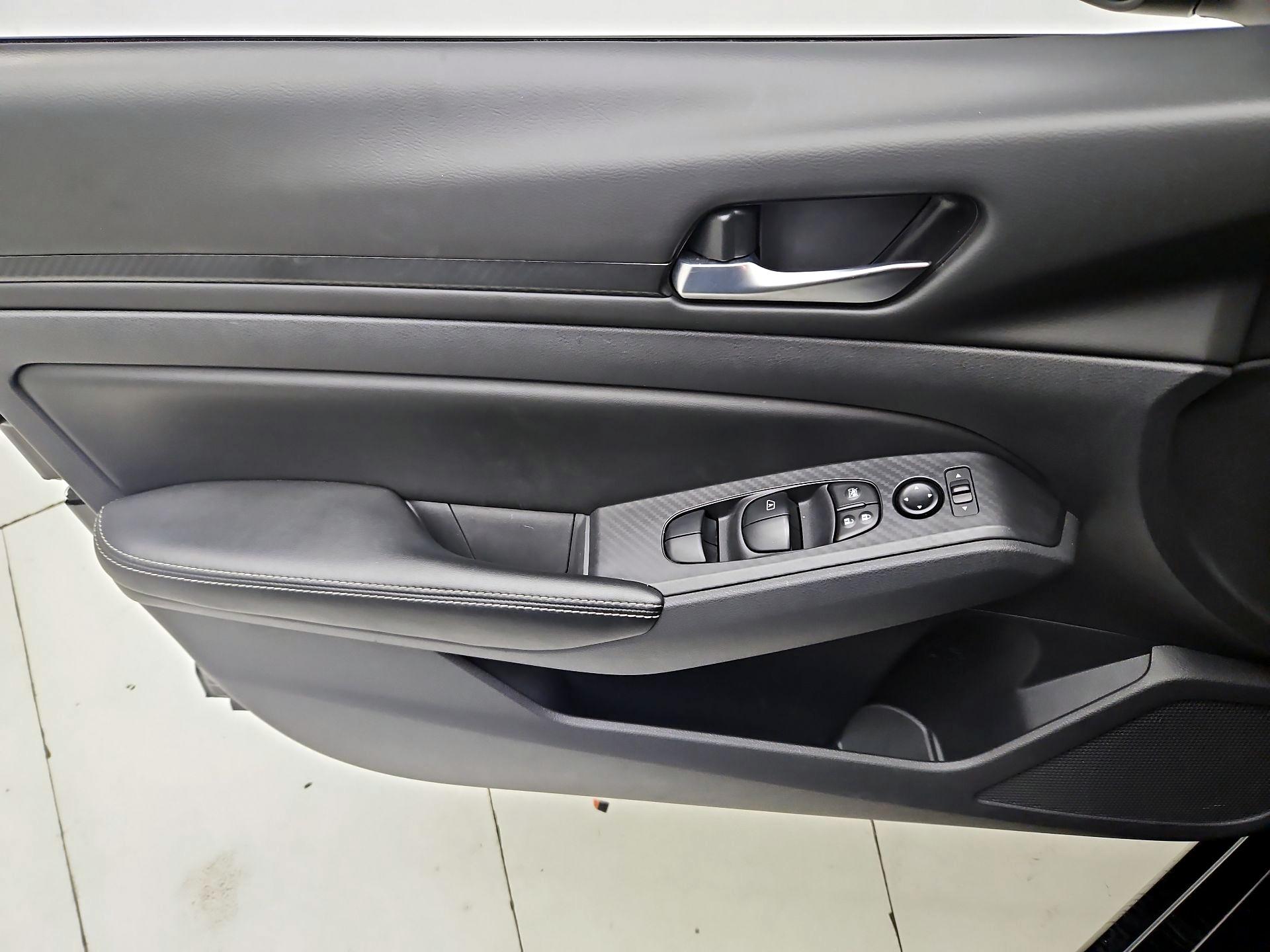 Thumbnail: 2025 Nissan Altima - 12