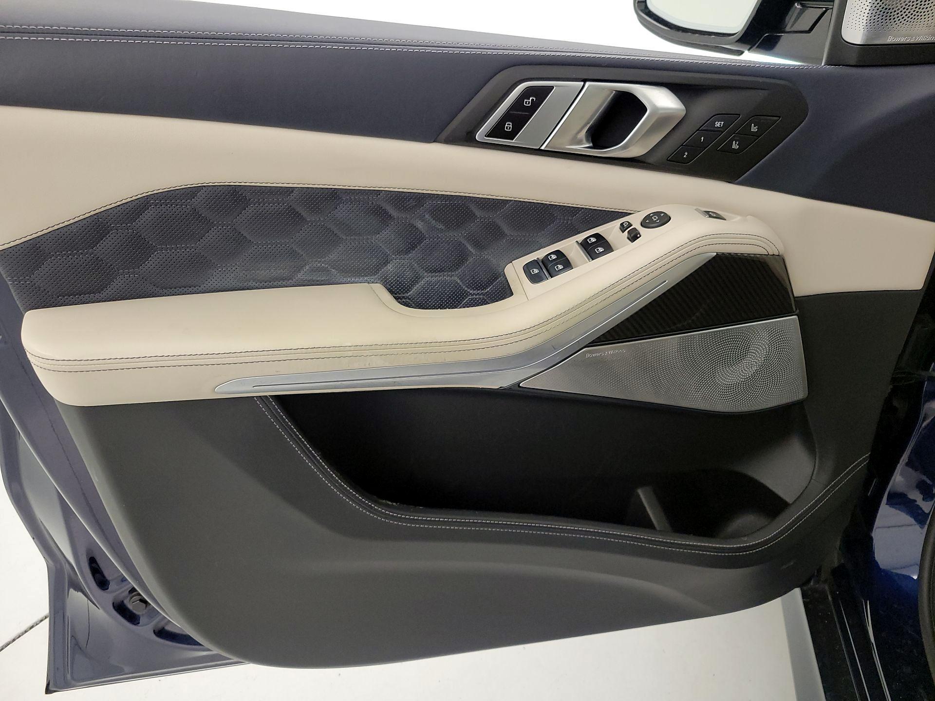 Thumbnail: 2022 BMW X5 - 12