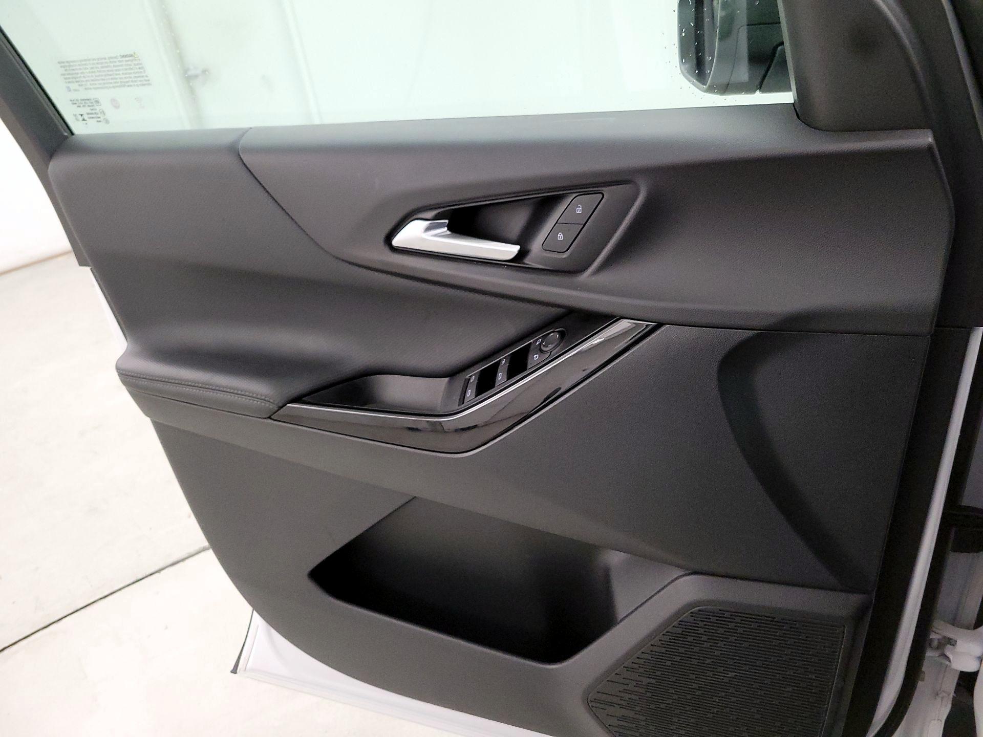 Thumbnail: 2025 Chevrolet Equinox - 12