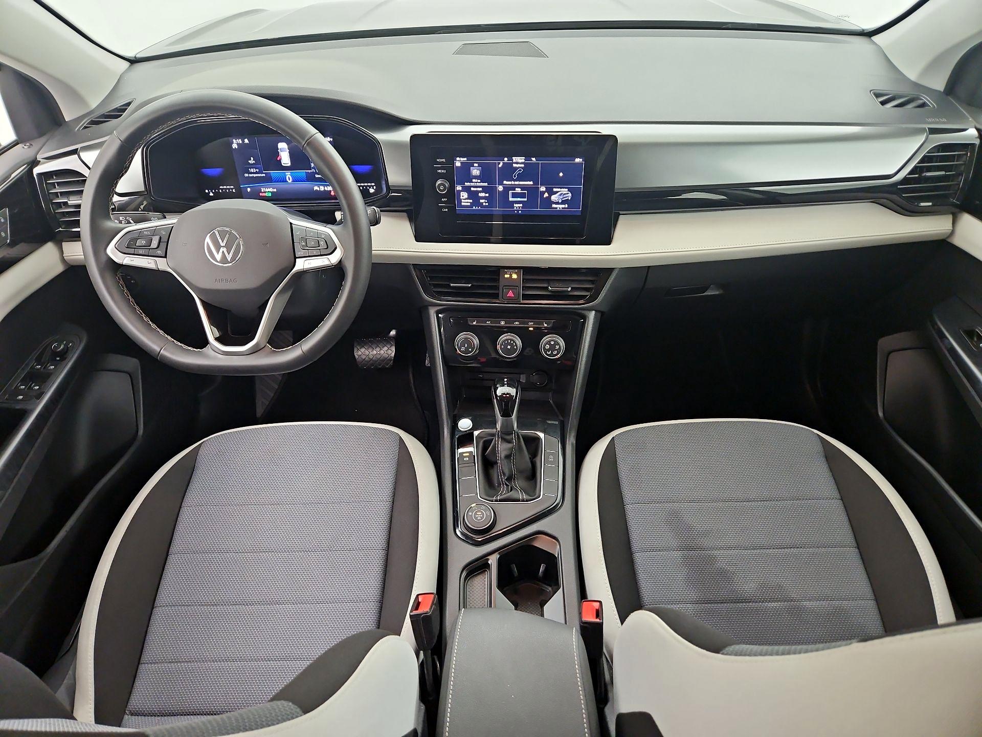 Thumbnail: 2025 Volkswagen Taos - 9