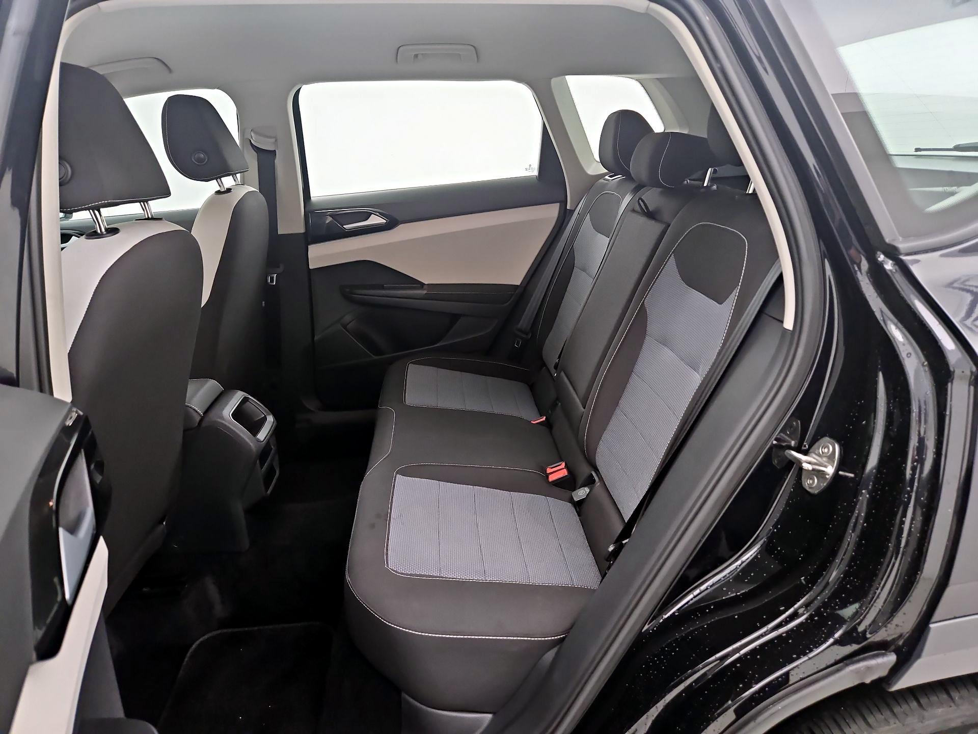 Thumbnail: 2025 Volkswagen Taos - 19