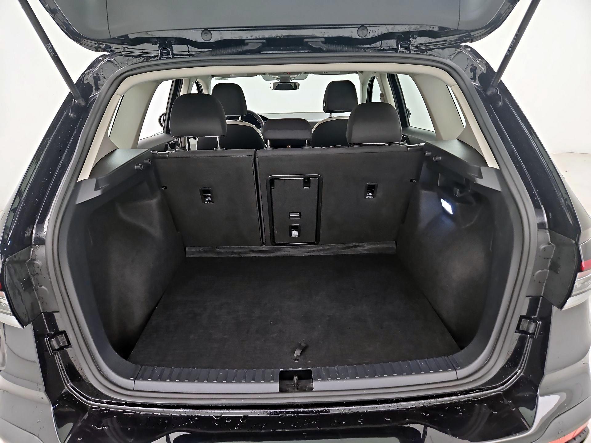 Thumbnail: 2025 Volkswagen Taos - 20