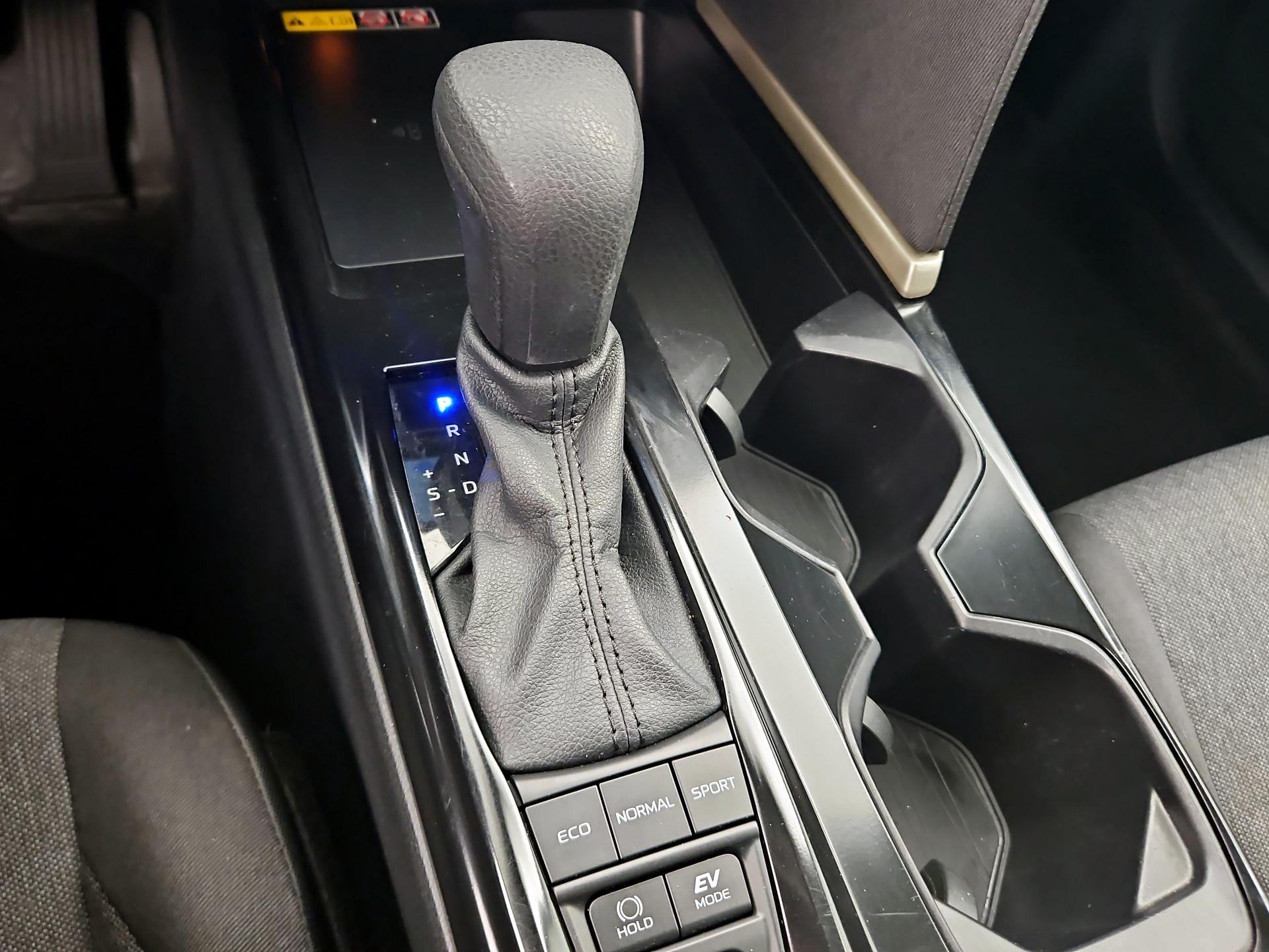 Thumbnail: 2025 Toyota Camry - 17