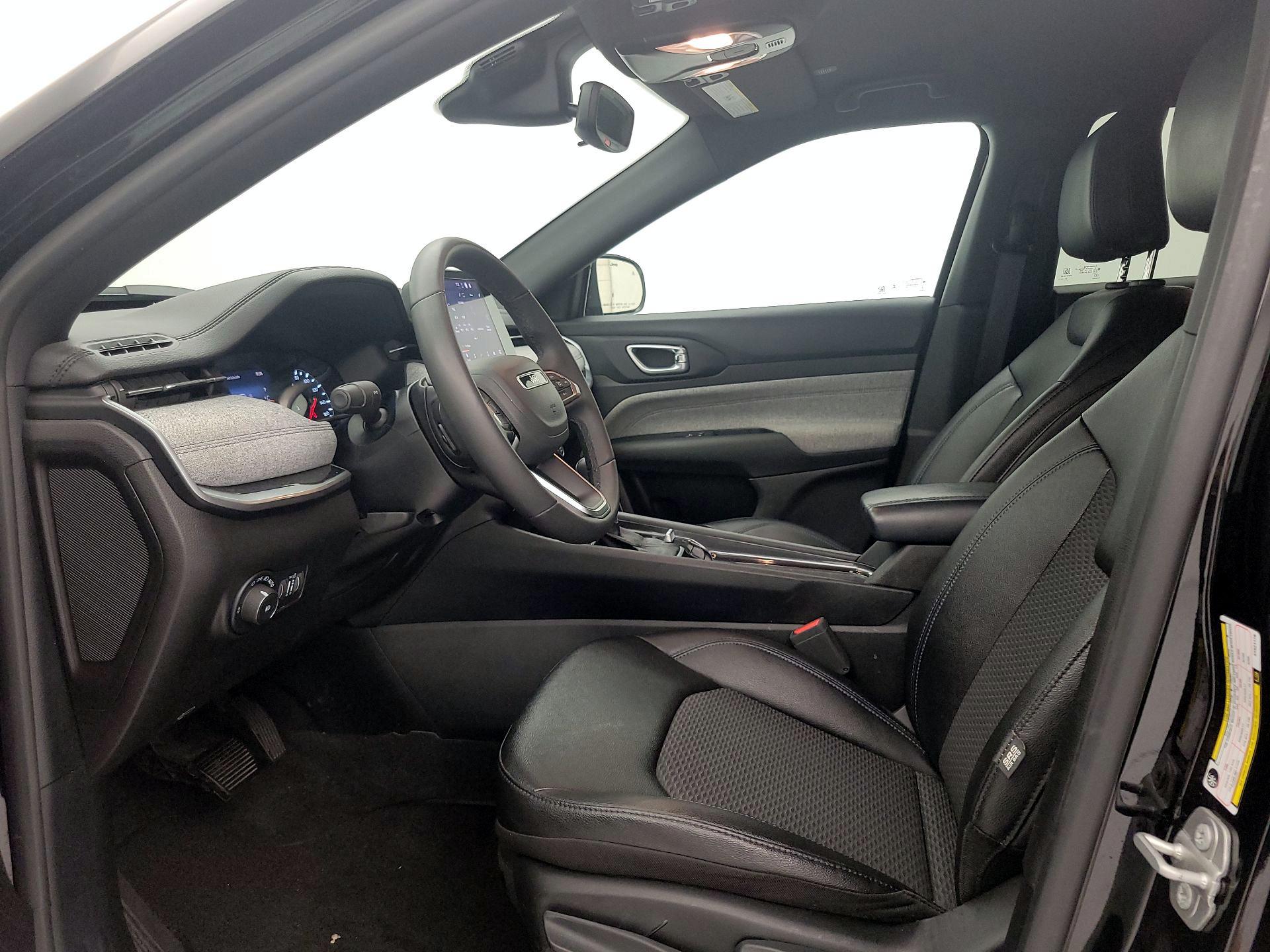 Thumbnail: 2025 Jeep Compass - 11