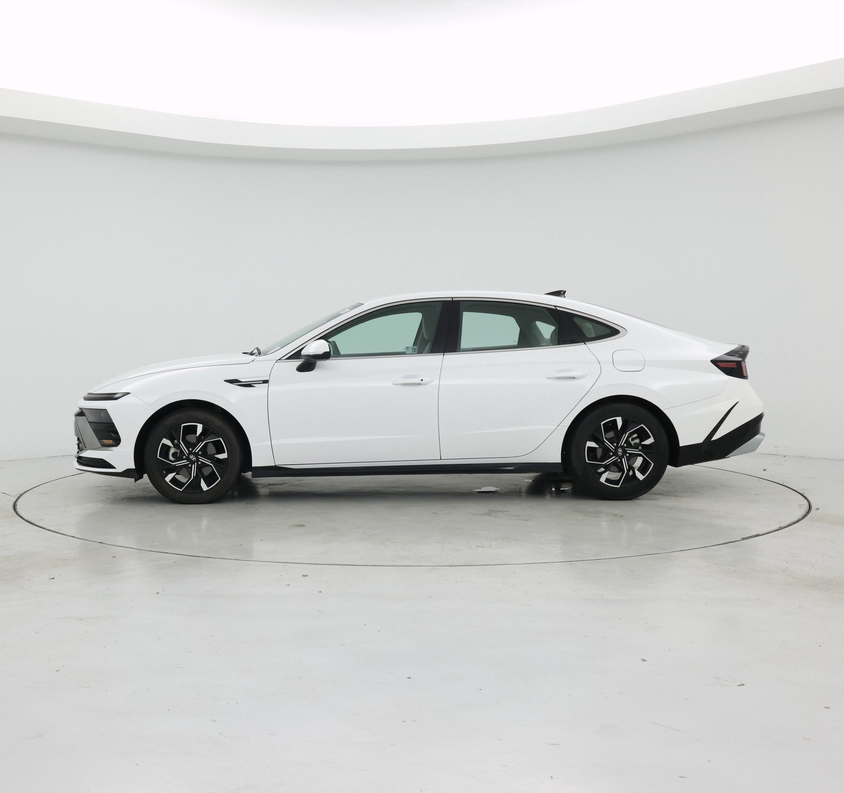 Thumbnail: 2025 Hyundai Sonata - 3