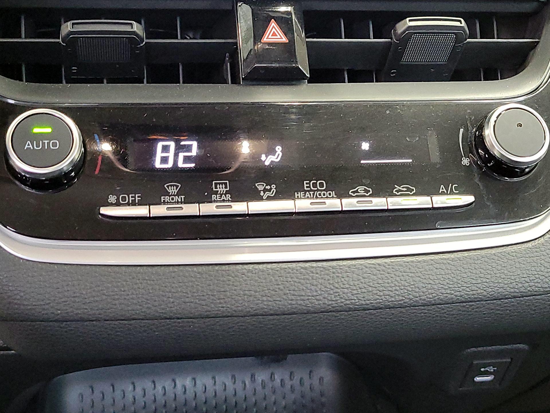 Thumbnail: 2025 Toyota Corolla - 18