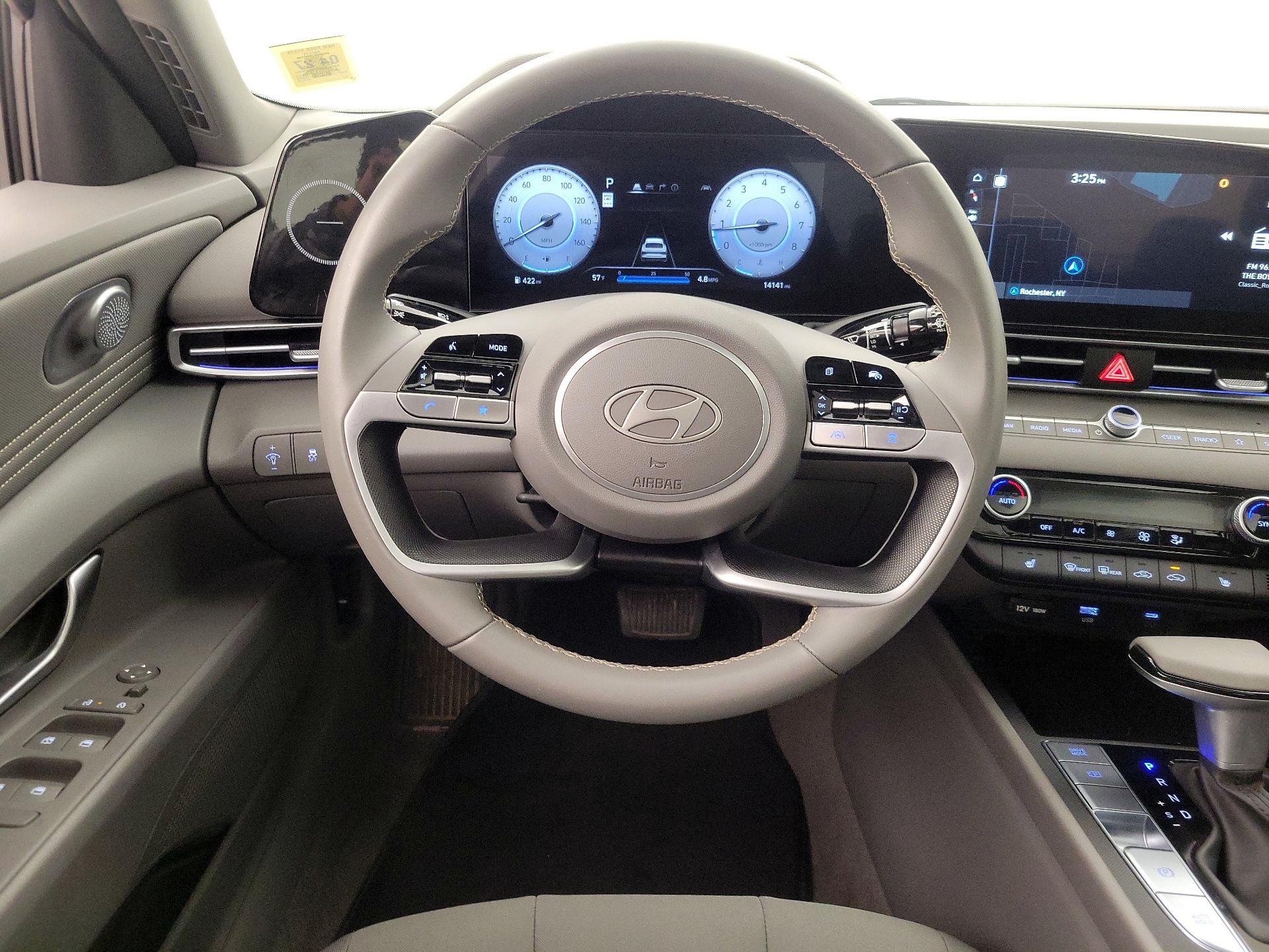 Thumbnail: 2025 Hyundai Elantra - 10