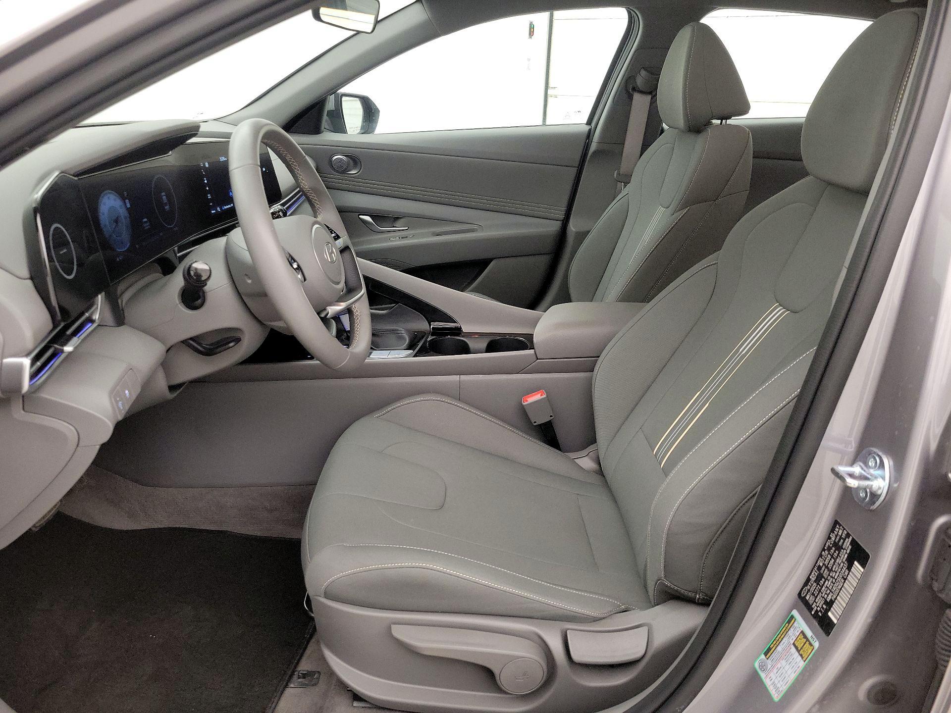 Thumbnail: 2025 Hyundai Elantra - 11