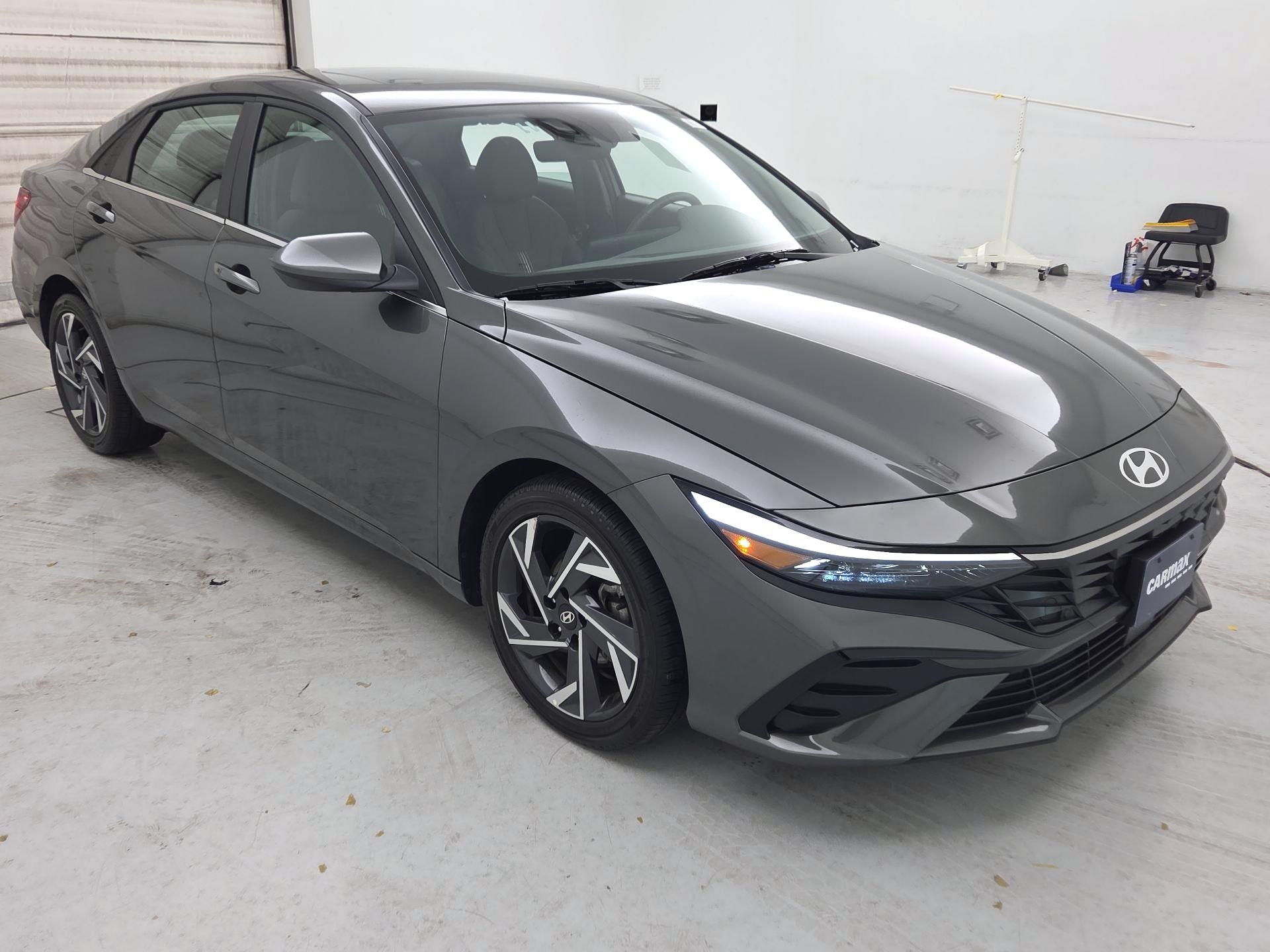 Thumbnail: 2025 Hyundai Elantra - 1