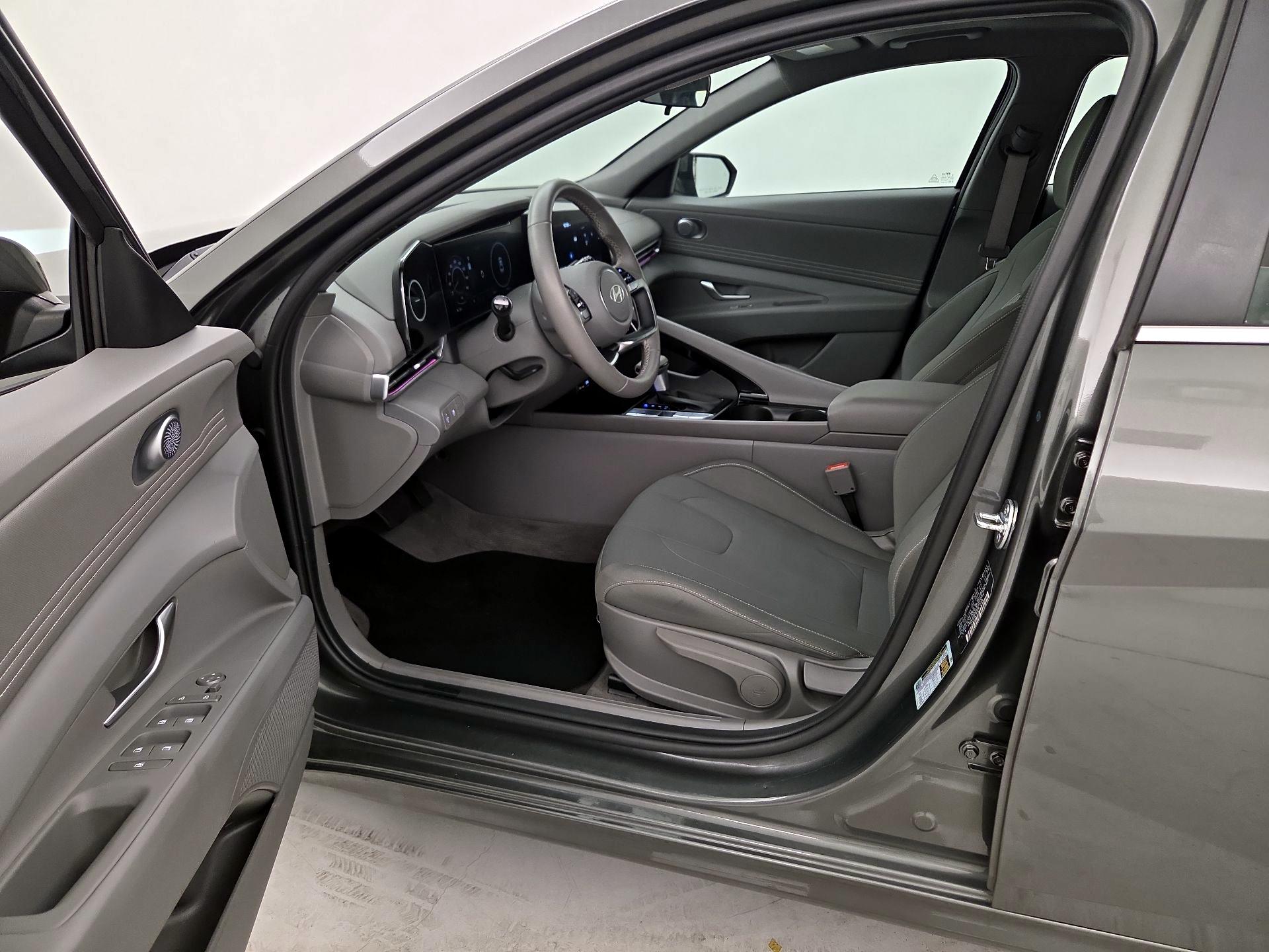 Thumbnail: 2025 Hyundai Elantra - 9
