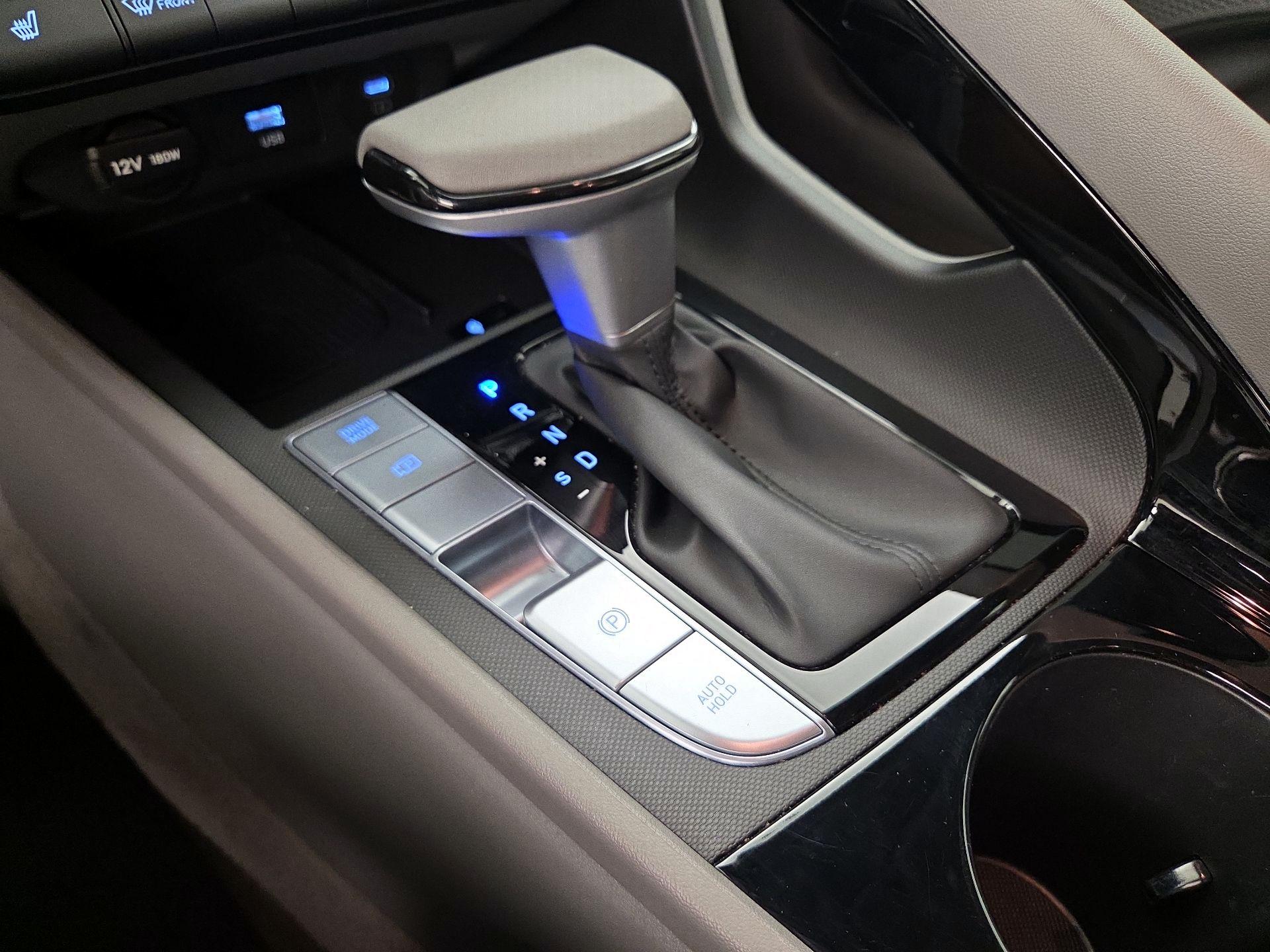Thumbnail: 2025 Hyundai Elantra - 16