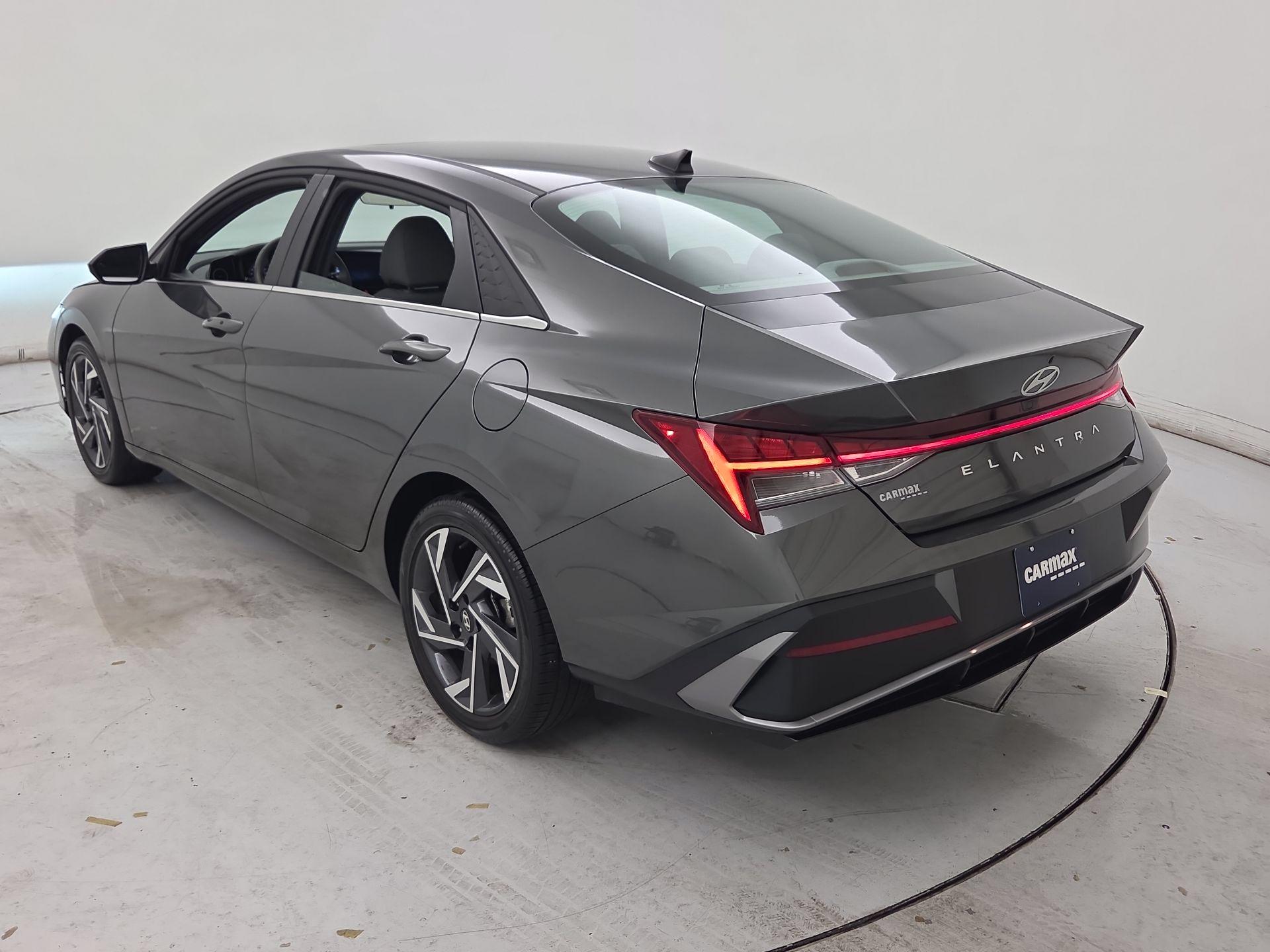 Thumbnail: 2025 Hyundai Elantra - 7