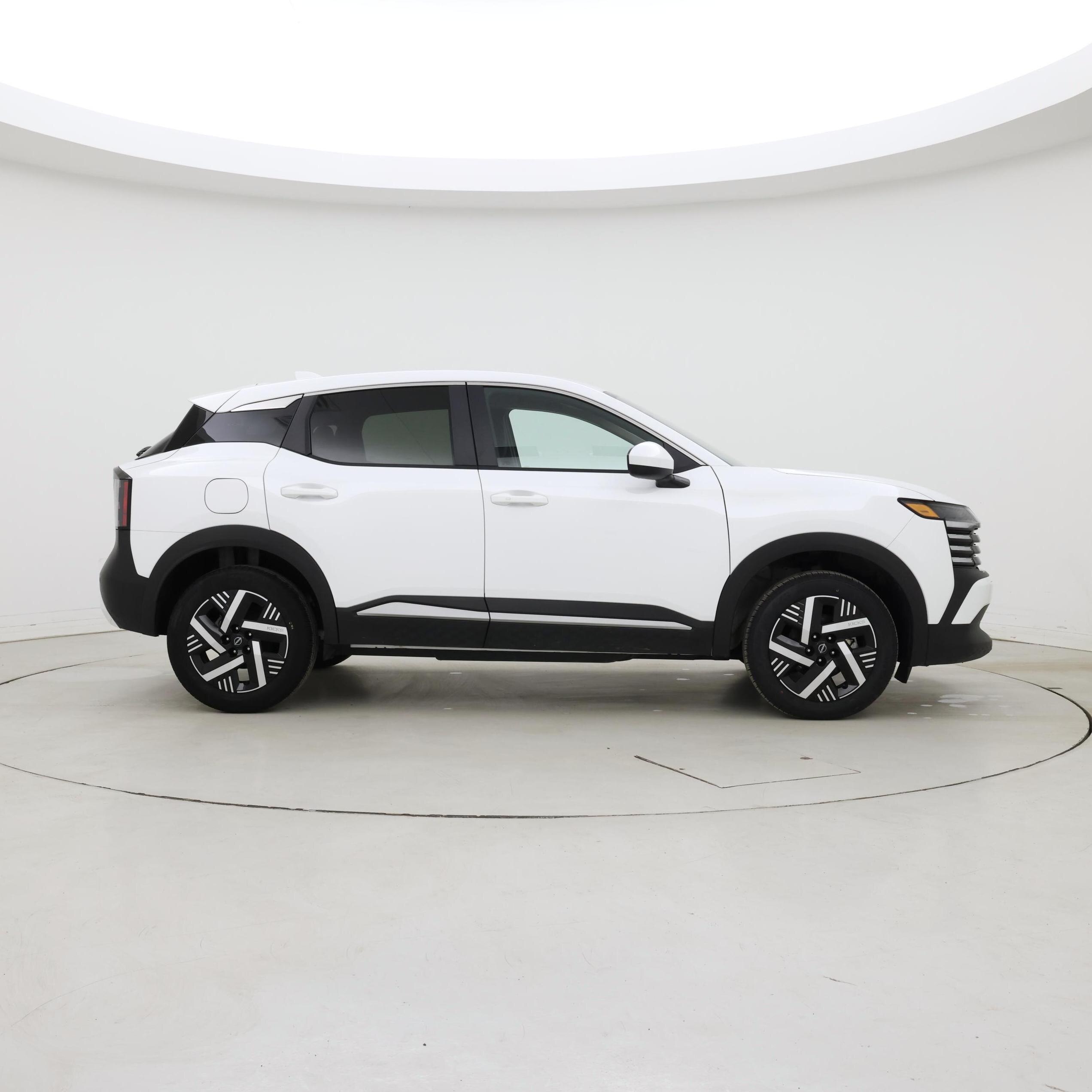 Thumbnail: 2025 Nissan Kicks - 7