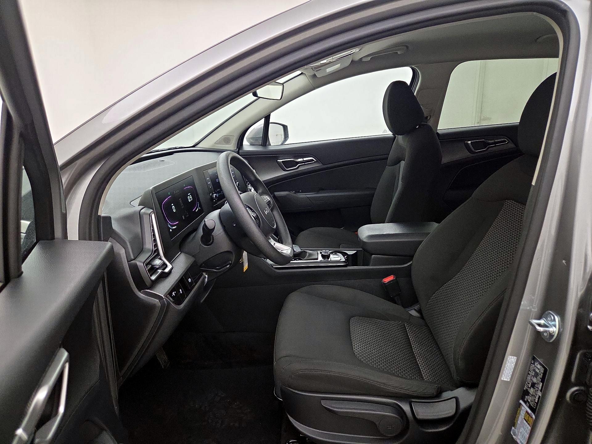 Thumbnail: 2025 Kia Sportage - 11