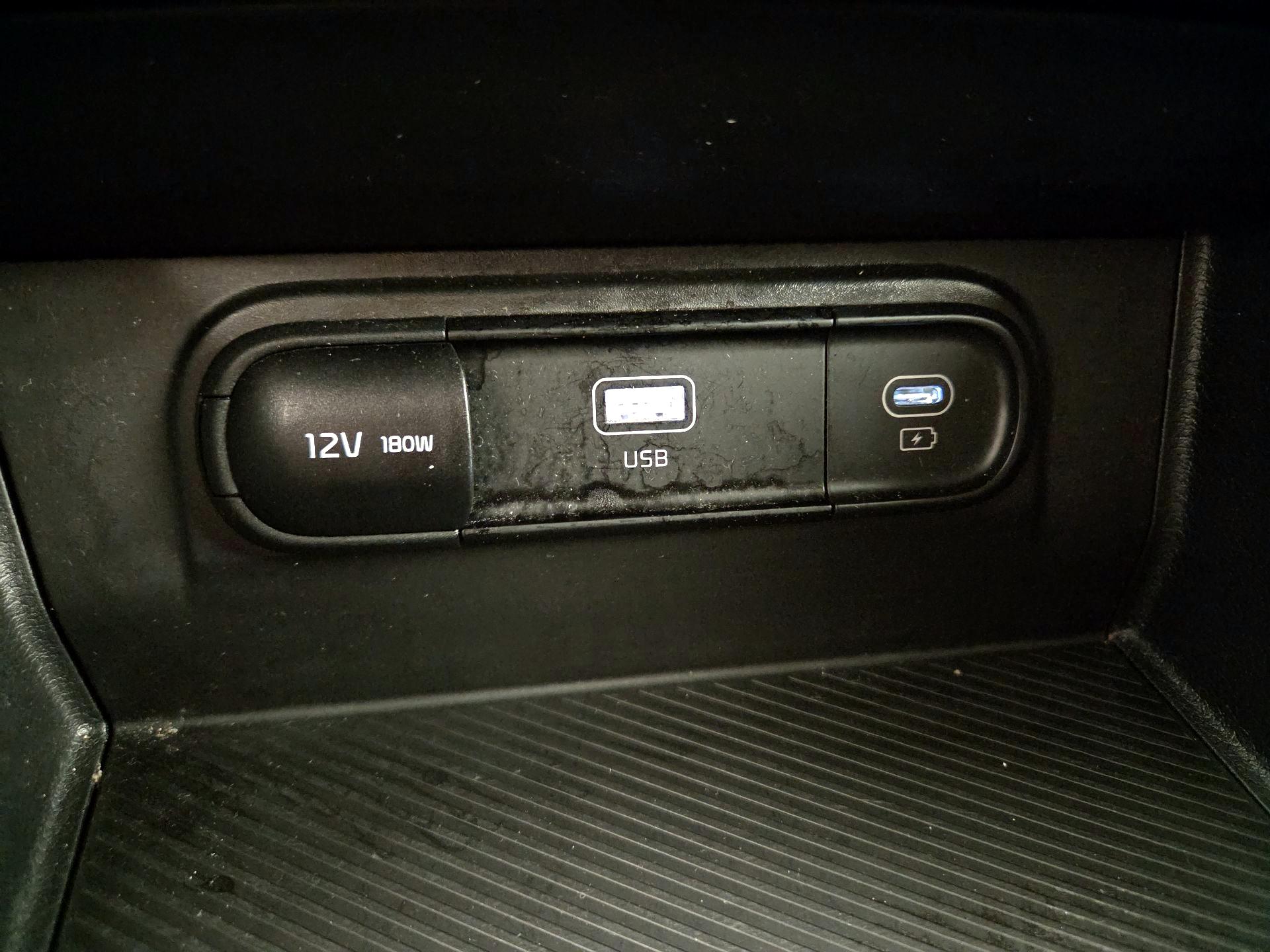 Thumbnail: 2025 Kia Sportage - 18