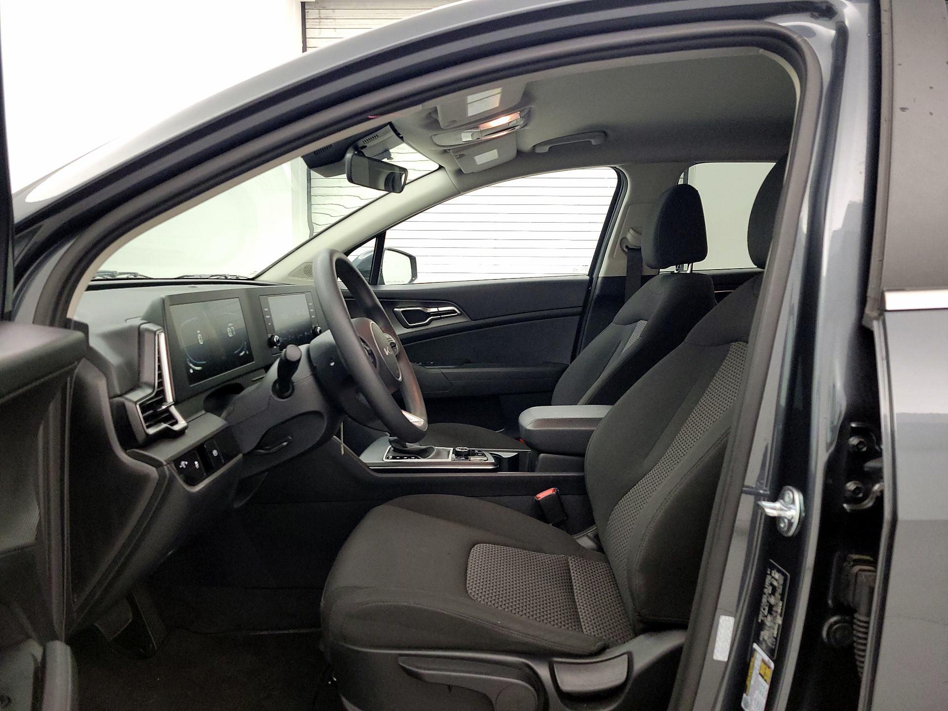 Thumbnail: 2025 Kia Sportage - 11