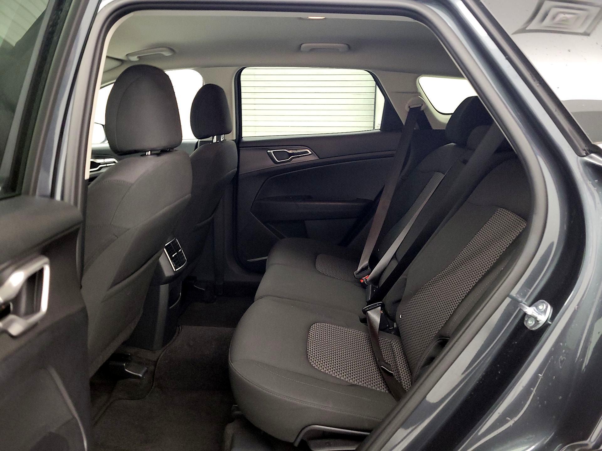 Thumbnail: 2025 Kia Sportage - 19