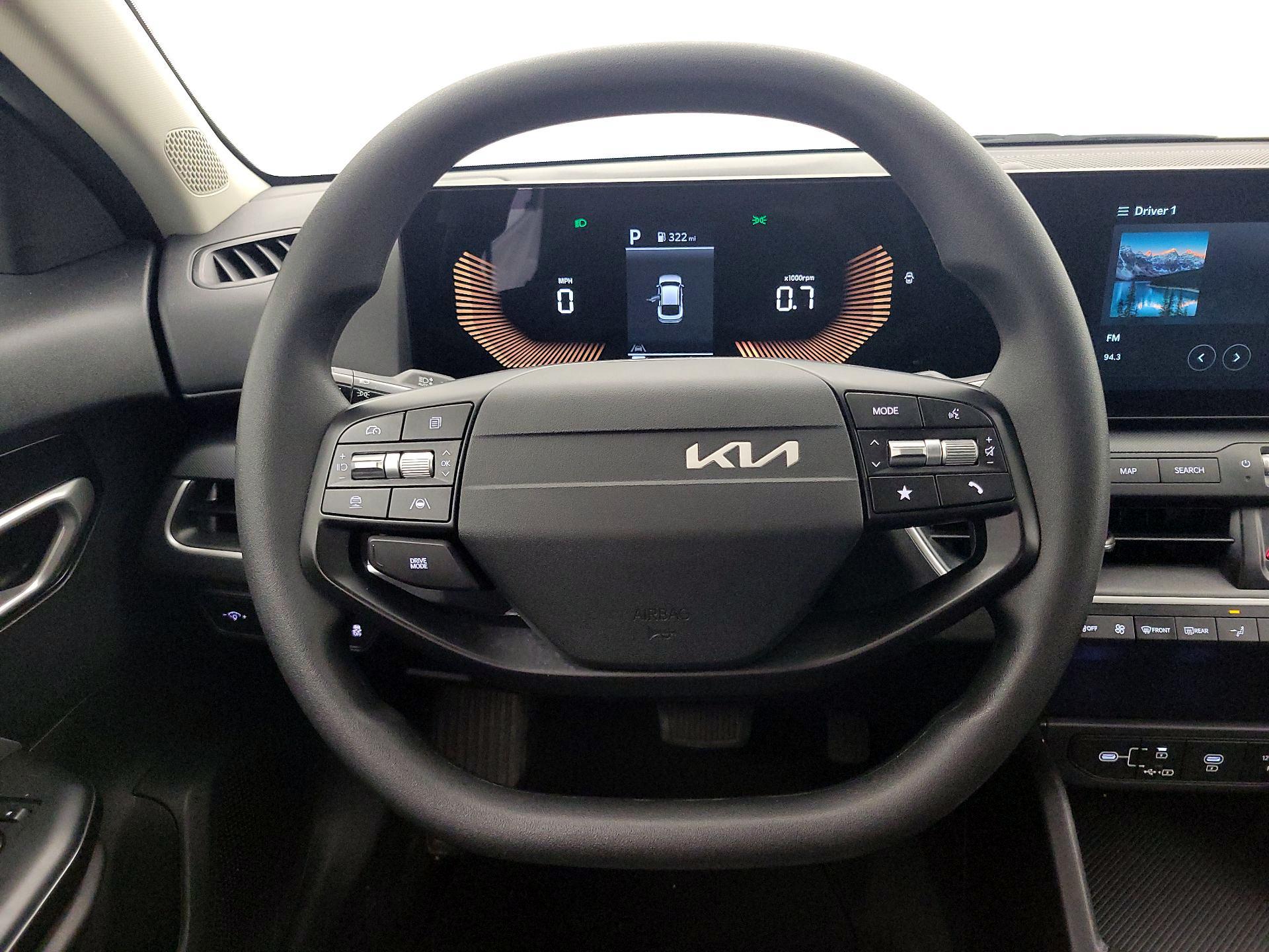 Thumbnail: 2025 Kia K4 - 10