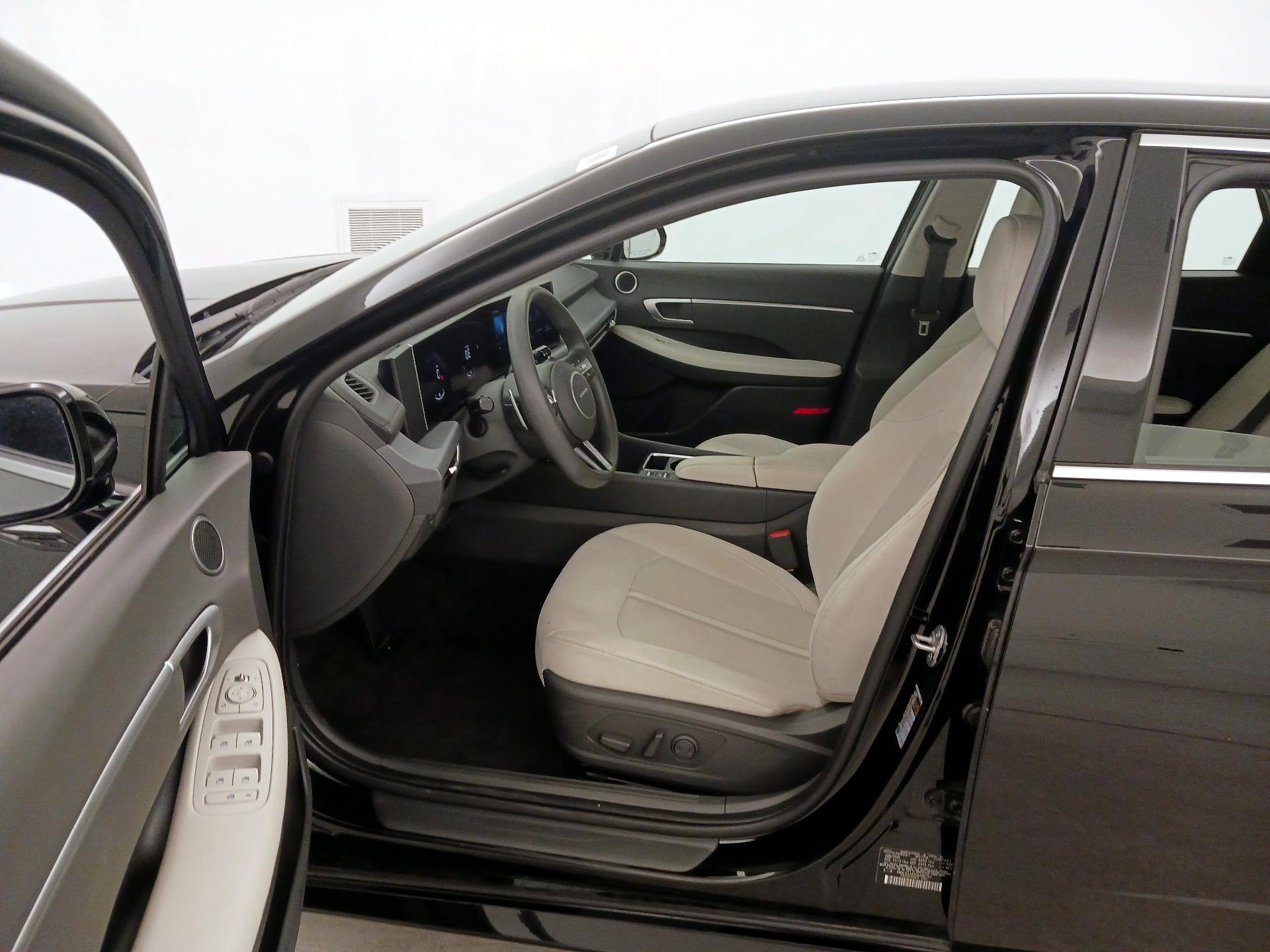 Thumbnail: 2025 Hyundai Sonata - 11