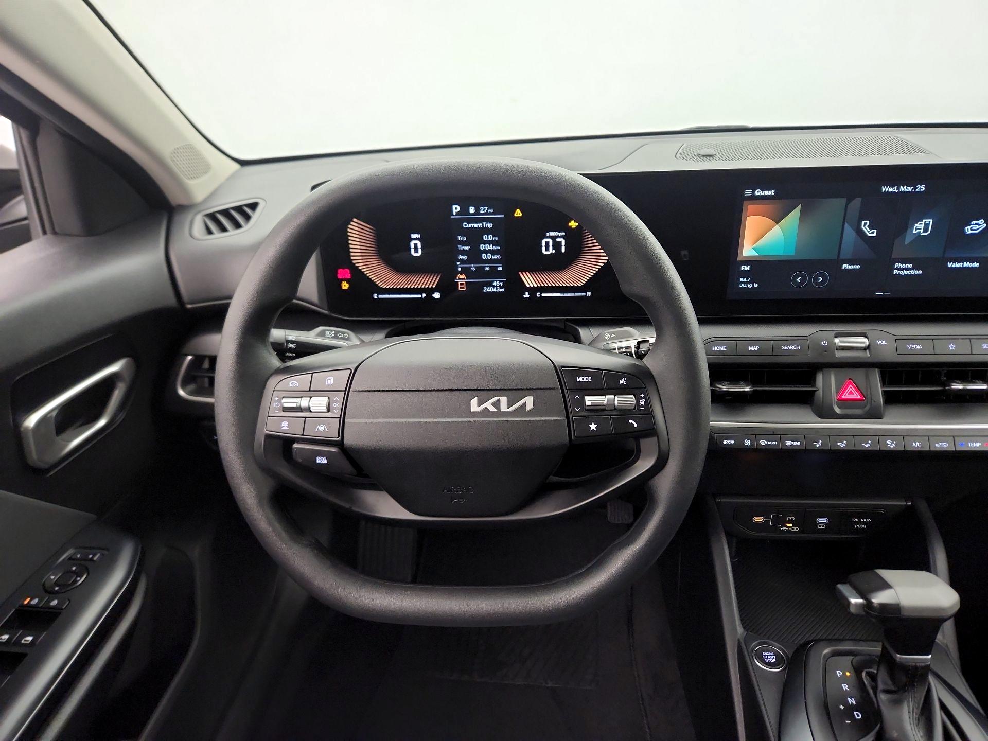 Thumbnail: 2025 Kia K4 - 10