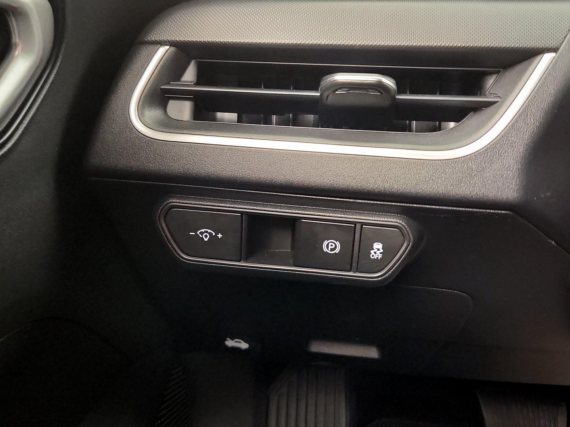 Thumbnail: 2025 Kia K4 - 13