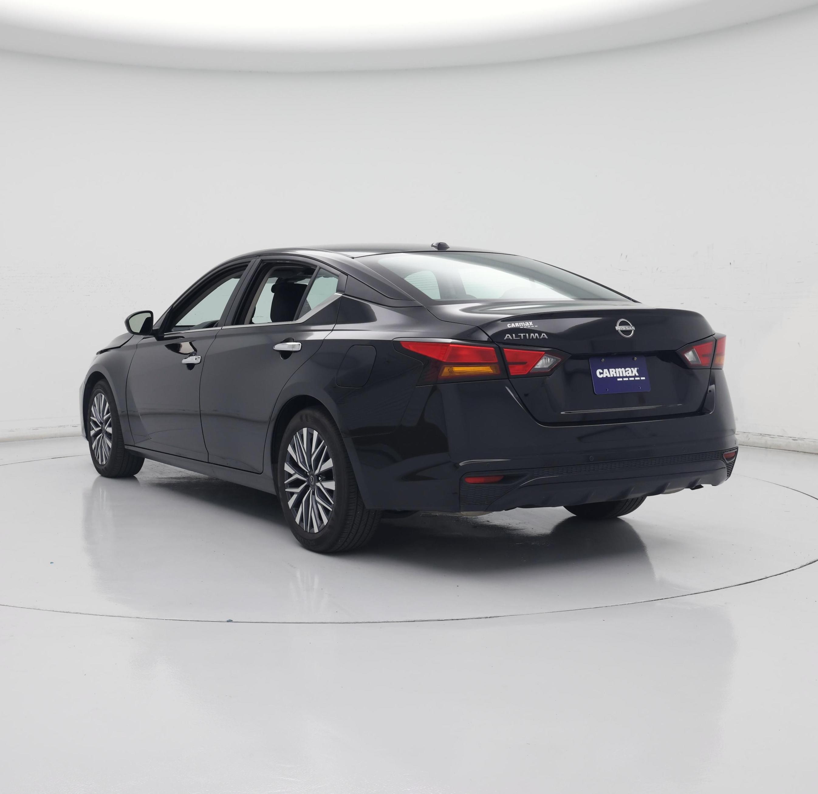 Thumbnail: 2025 Nissan Altima - 2