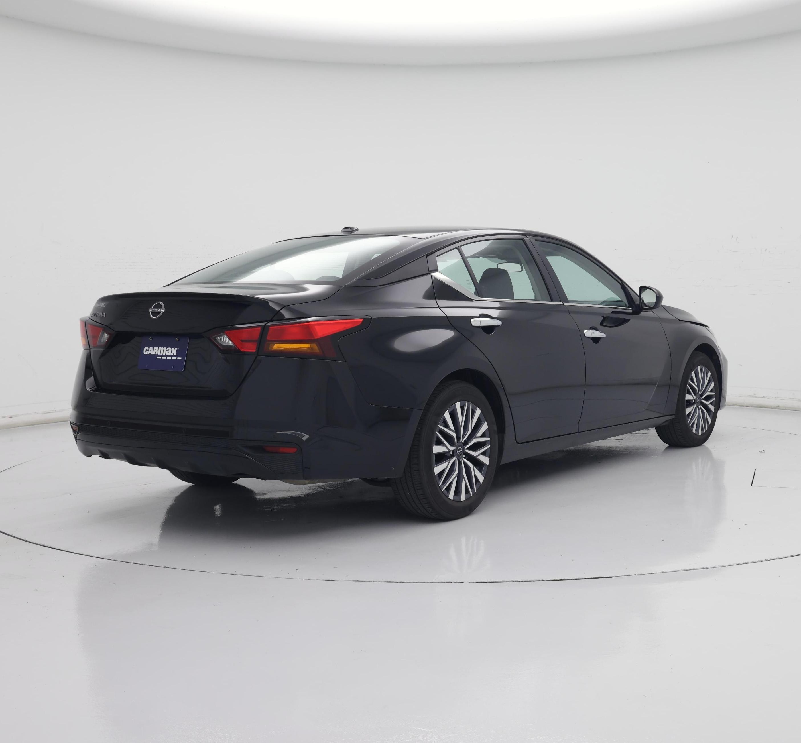 Thumbnail: 2025 Nissan Altima - 8