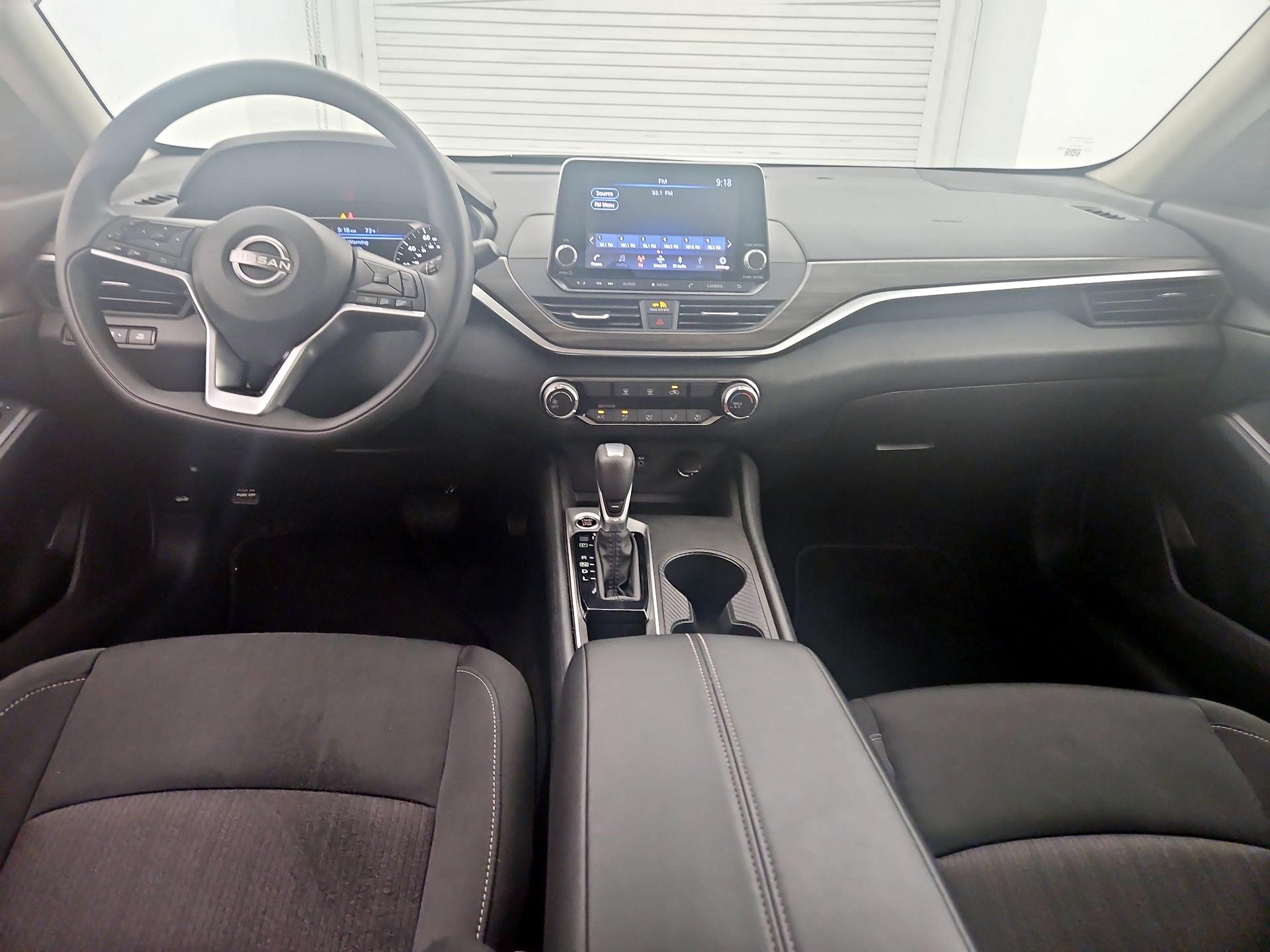 Thumbnail: 2025 Nissan Altima - 9