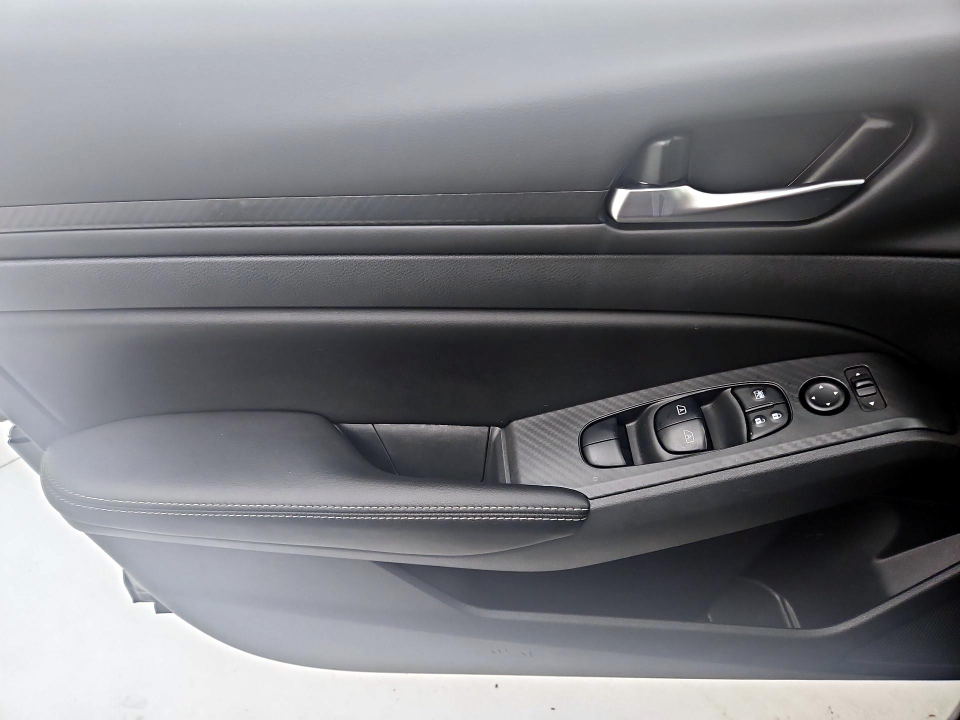 Thumbnail: 2025 Nissan Altima - 12