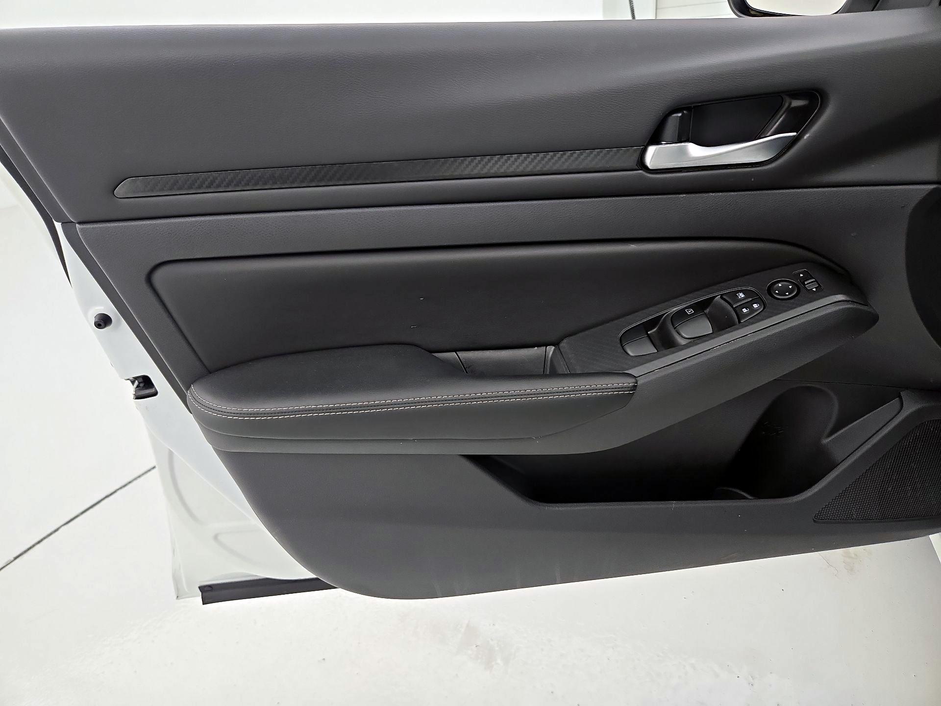 Thumbnail: 2025 Nissan Altima - 12