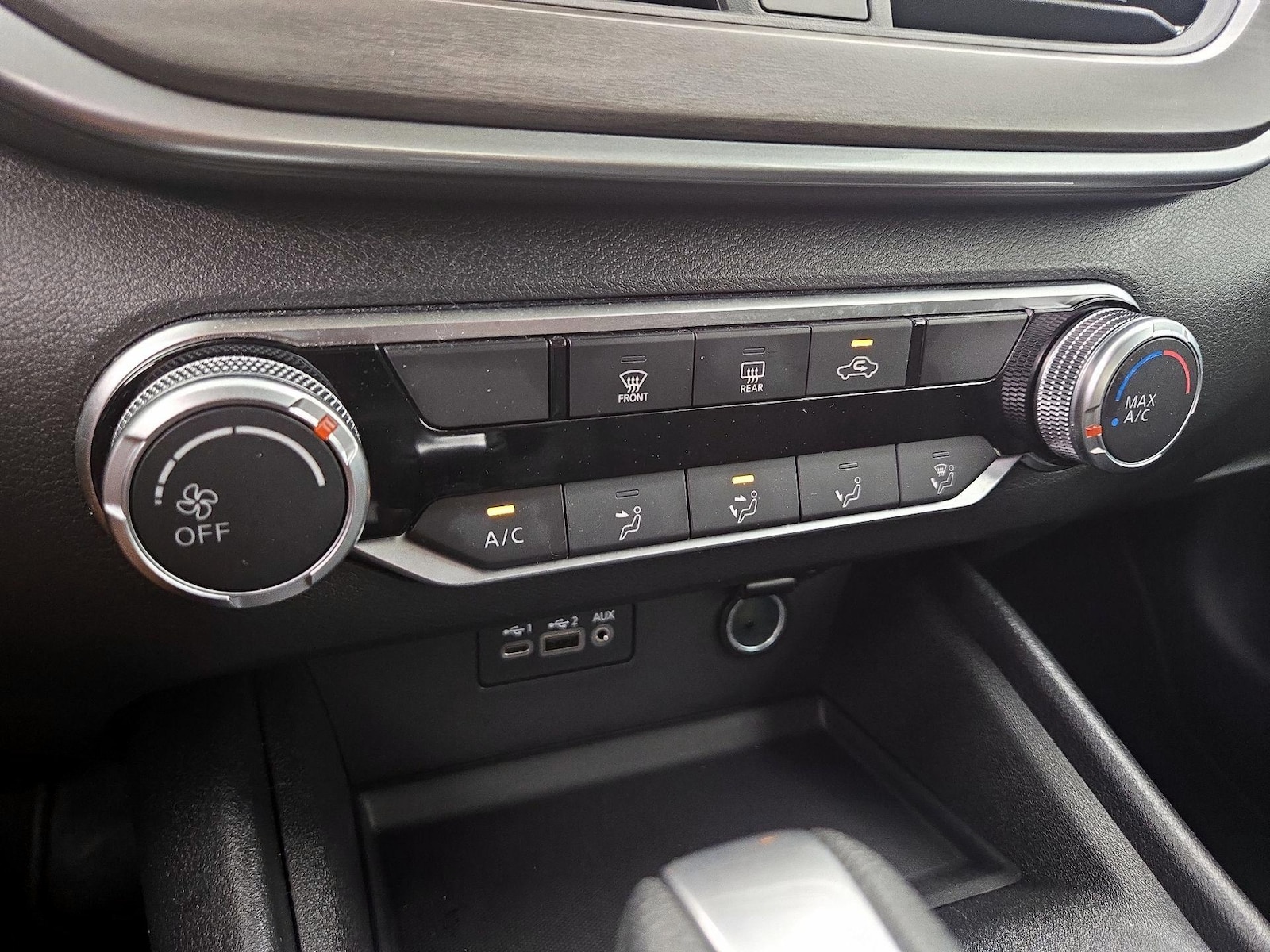 2025 Nissan Altima SV - Photo 17