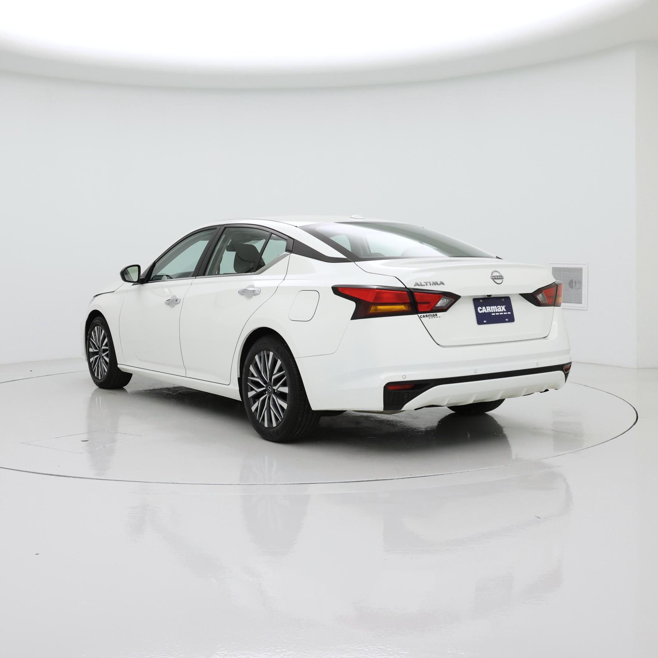 Thumbnail: 2025 Nissan Altima - 2