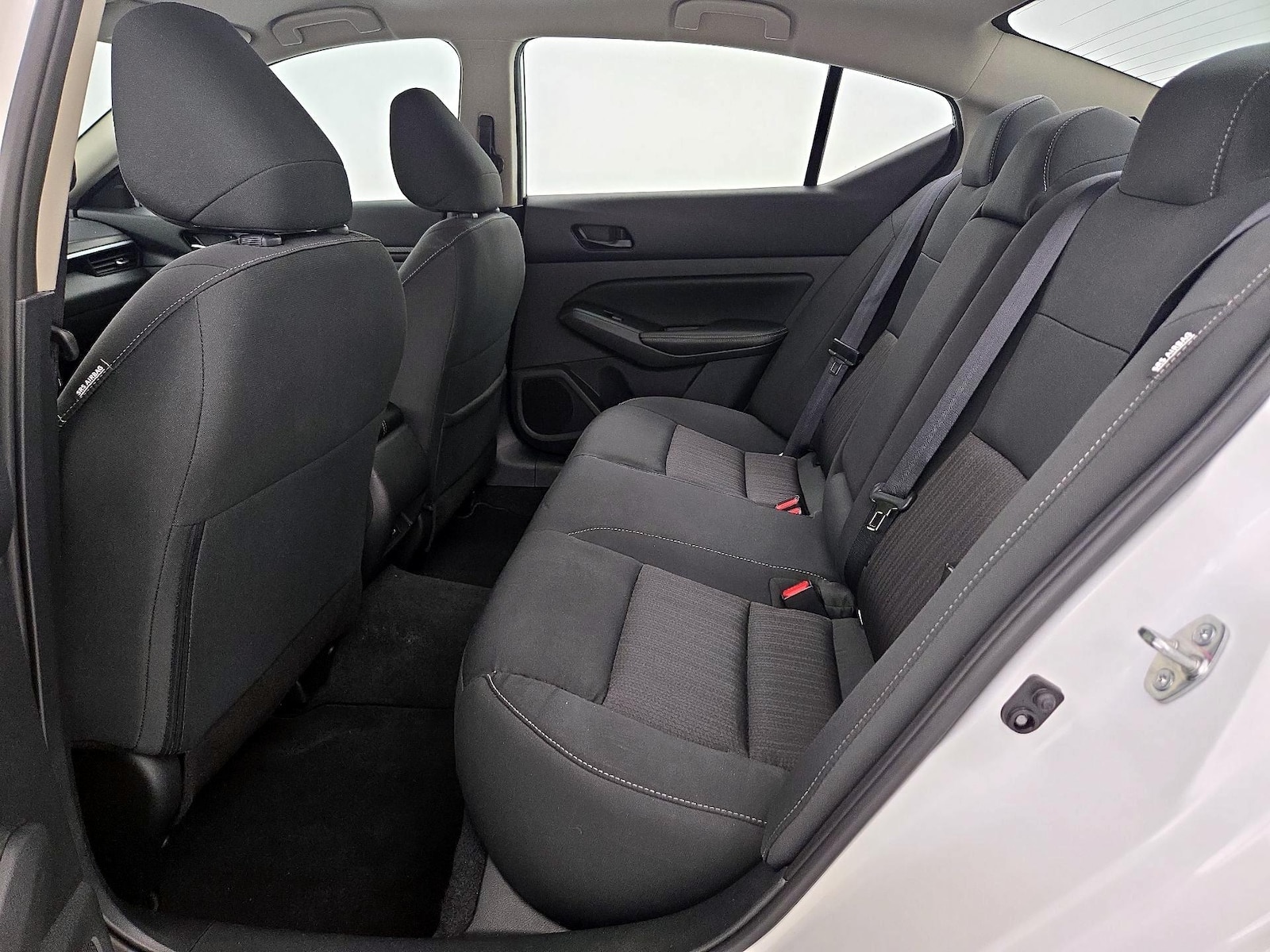 2025 Nissan Altima SV - Photo 20